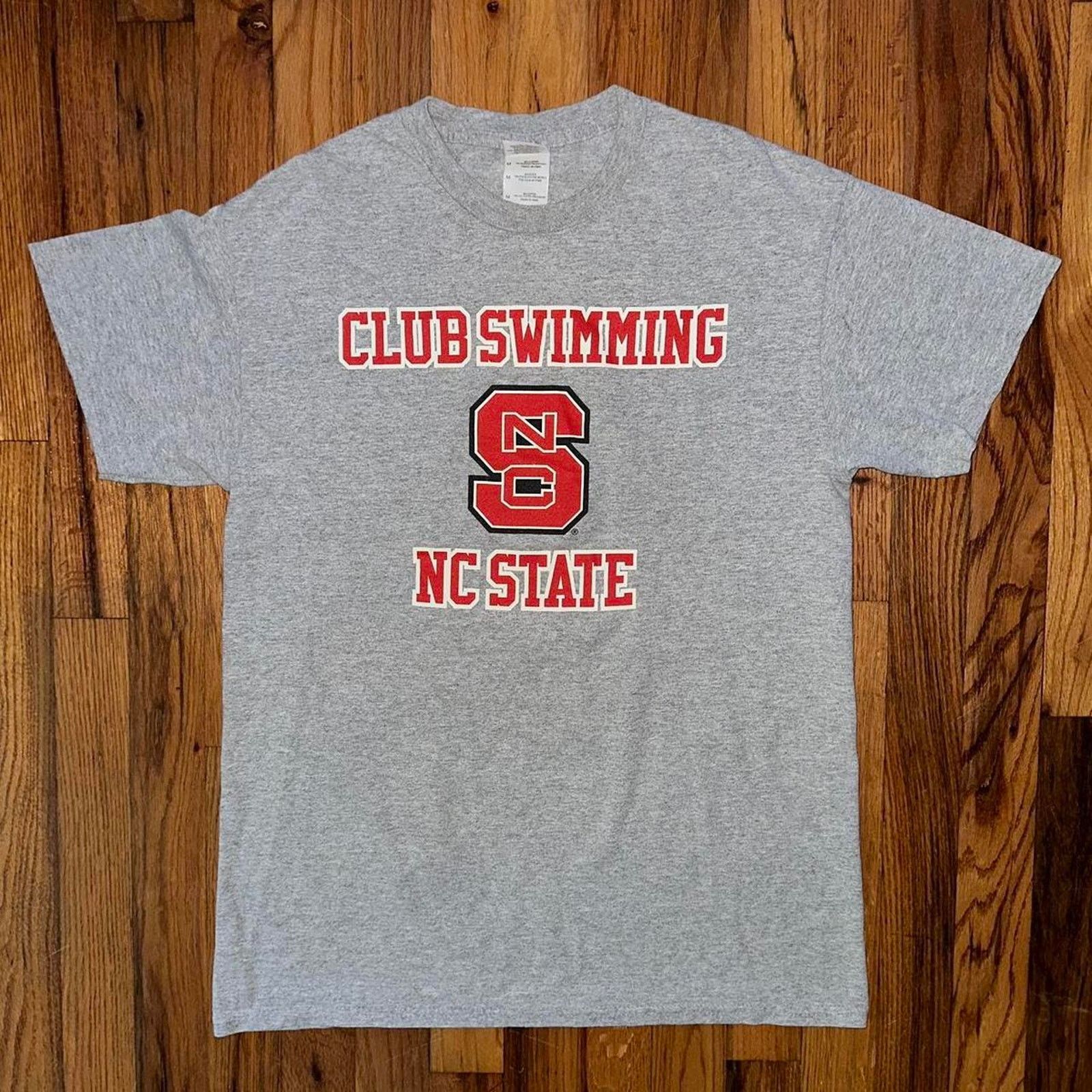 NCAA × Vintage 2000s NC State Wolfpack Club Swimming NCAA Collegiate size M Size US M / EU 48-50 / 2 - 1 Thumbnail