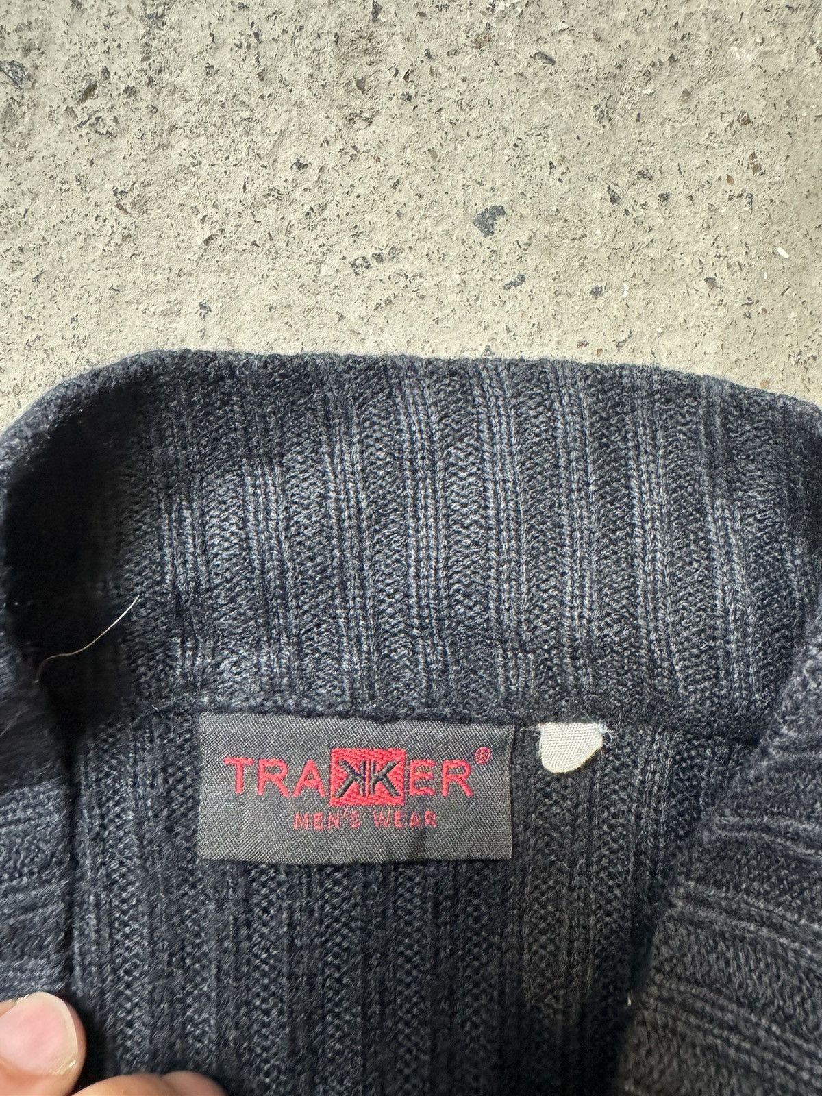 Vintage Vintage Y2K Trakker Knitted Strips Owens Style Zip Up Hoodie Size US M / EU 48-50 / 2 - 5 Thumbnail