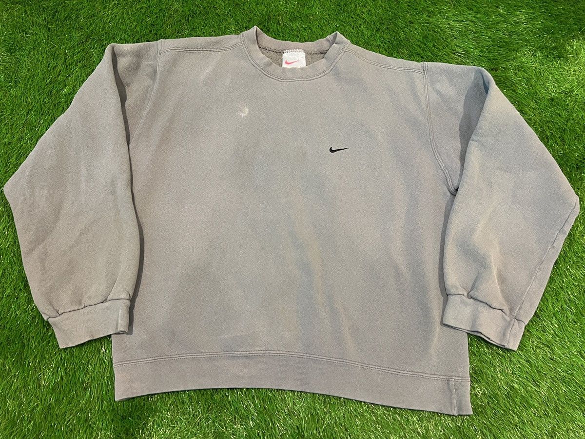 Nike Vtg 90s Nike Tonal Essential Swoosh Vintage Crewneck Sweater Size US M / EU 48-50 / 2 - 1 Thumbnail