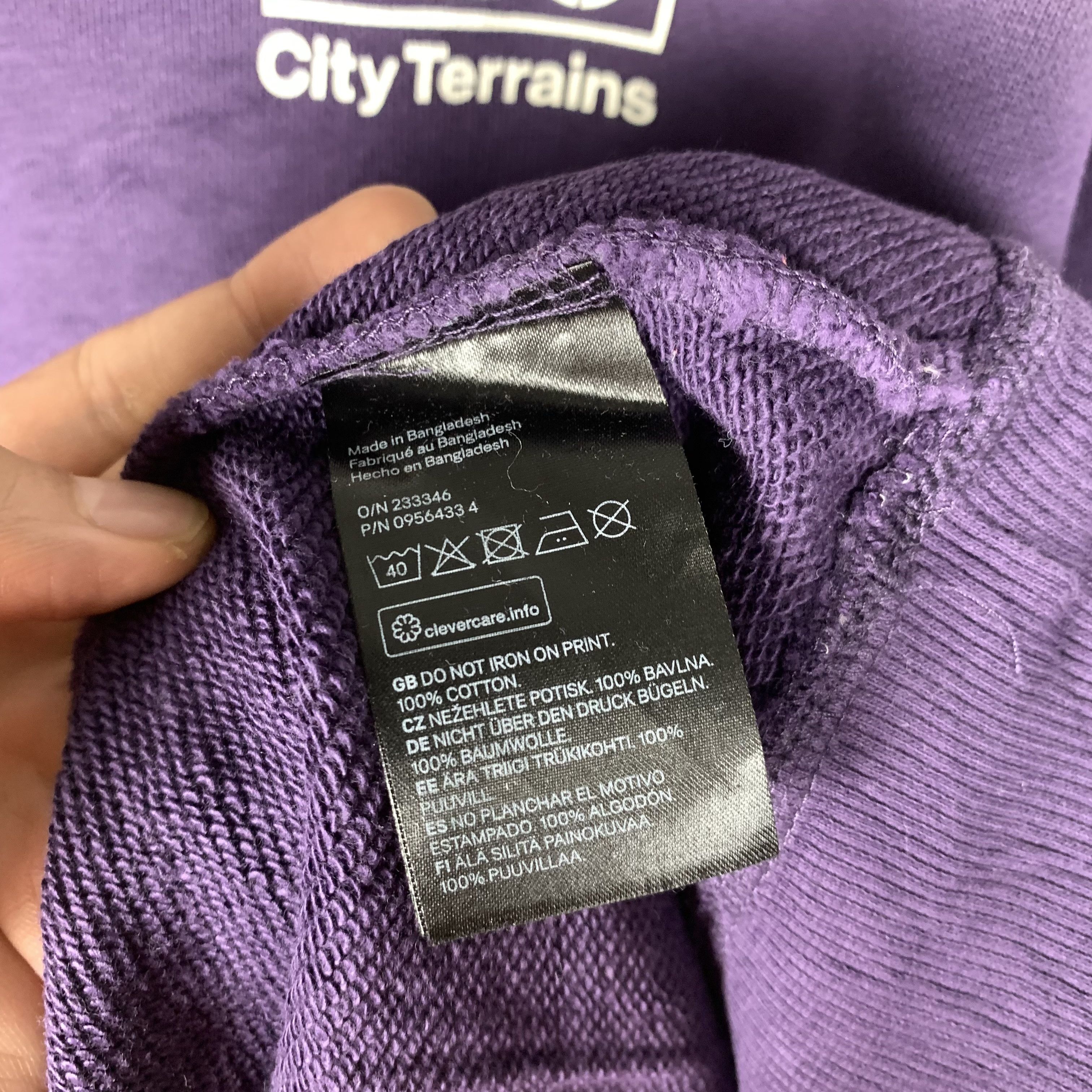 H&M H&M University CIty Terrains Oversized Sweatshirt Crewneck Size US M / EU 48-50 / 2 - 5 Thumbnail