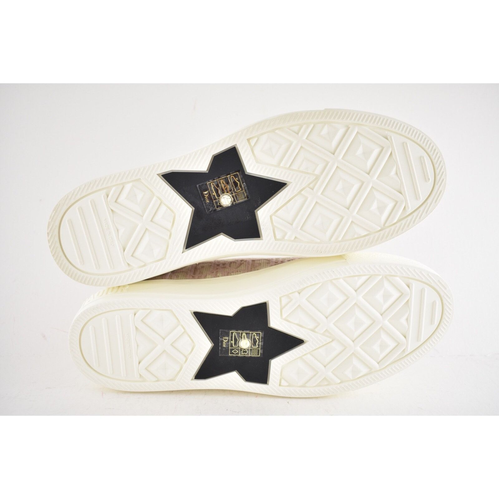 Dior Dior Walk'N'Dior Powder Nude Flat Low Top Trainer Sneaker 40 Size US 10 / IT 40 - 15 Thumbnail