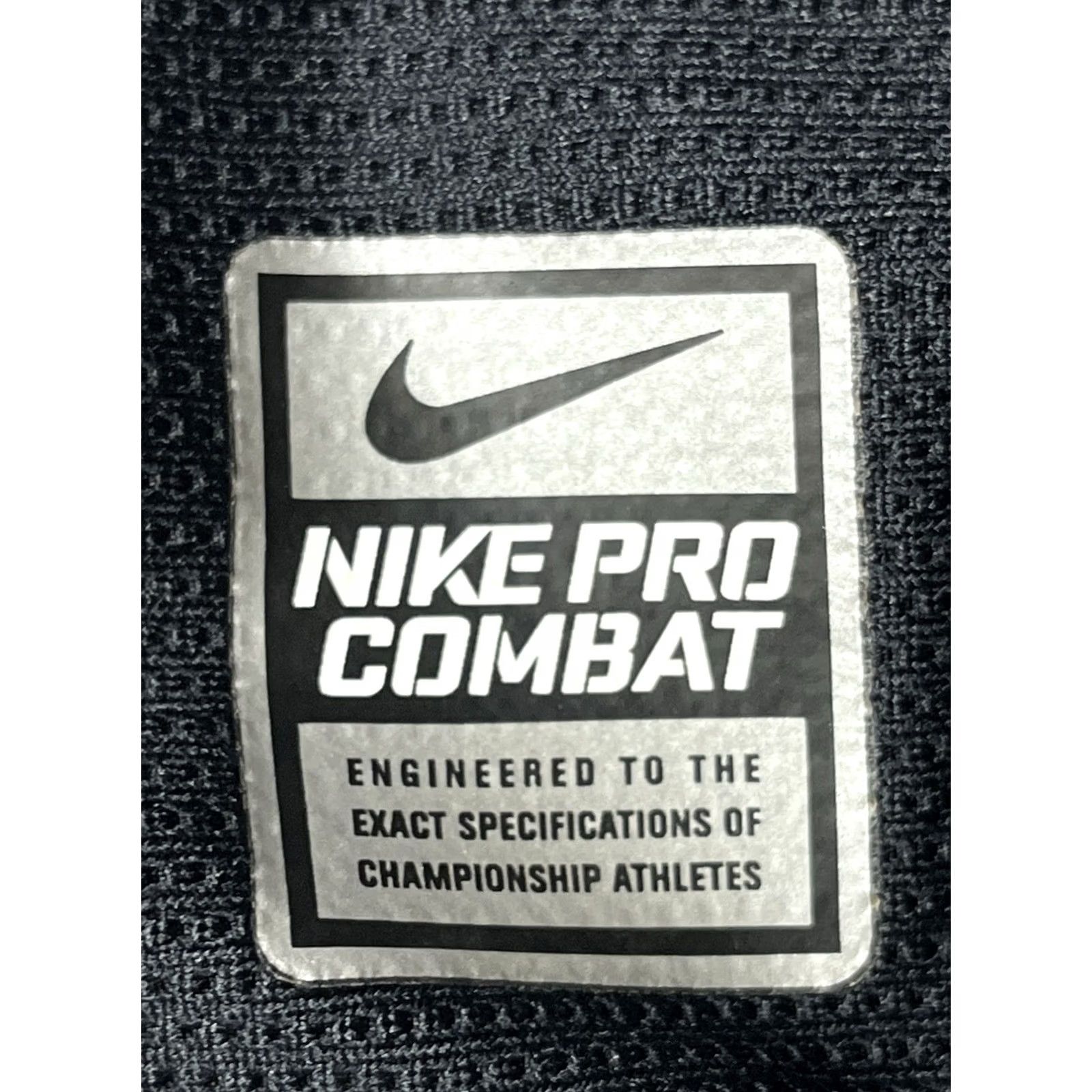 Nike Nike Pro Combat Jersey Men L Black Dri-Fit Raglan Sleeves Vented Back Crew Neck Football Shirt Size US L / EU 52-54 / 3 - 6 Thumbnail