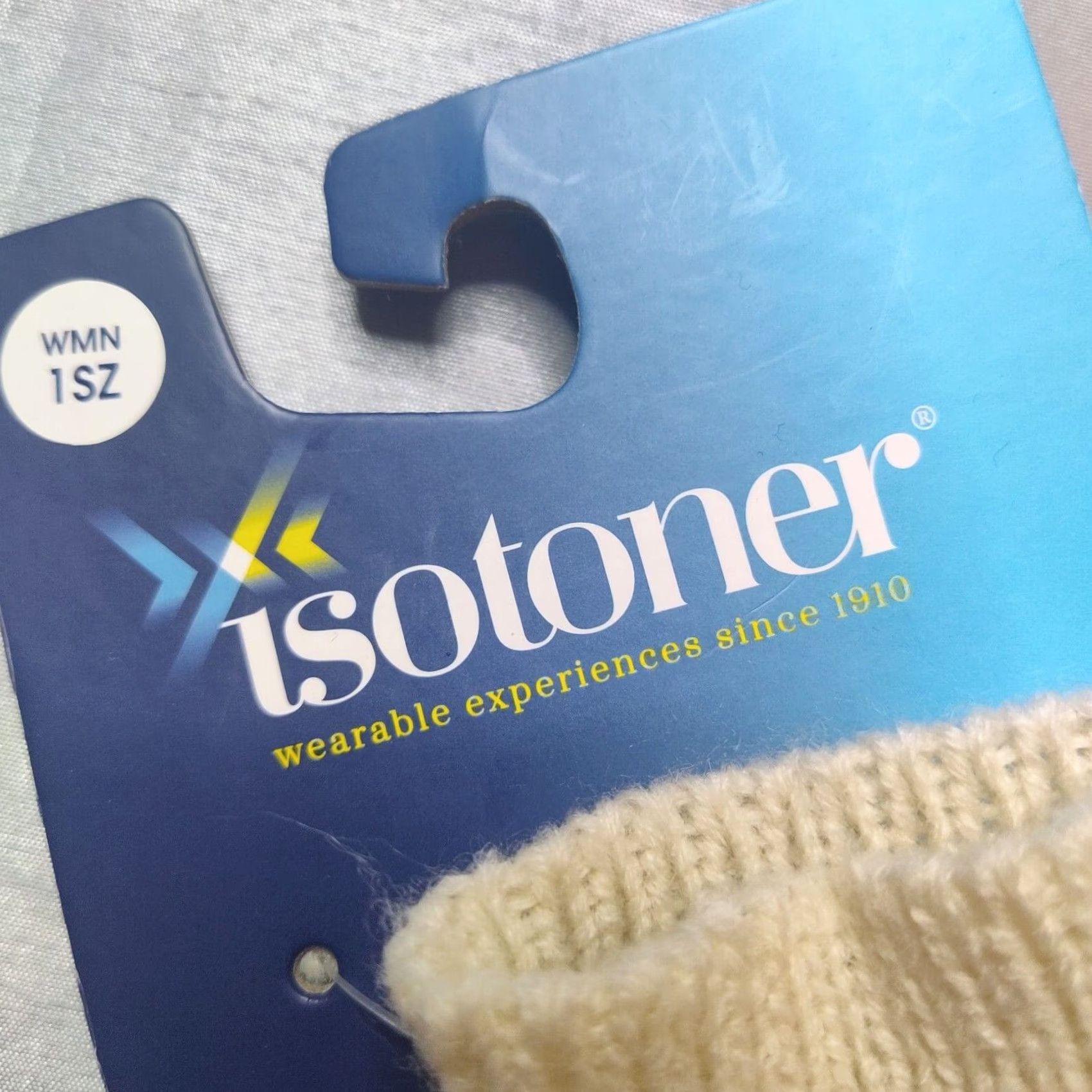 Vintage VINTAGE? no — ISOTONER Women One Size Ivory Acrylic Blend Lined Gloves NEW Size ONE SIZE - 6 Thumbnail