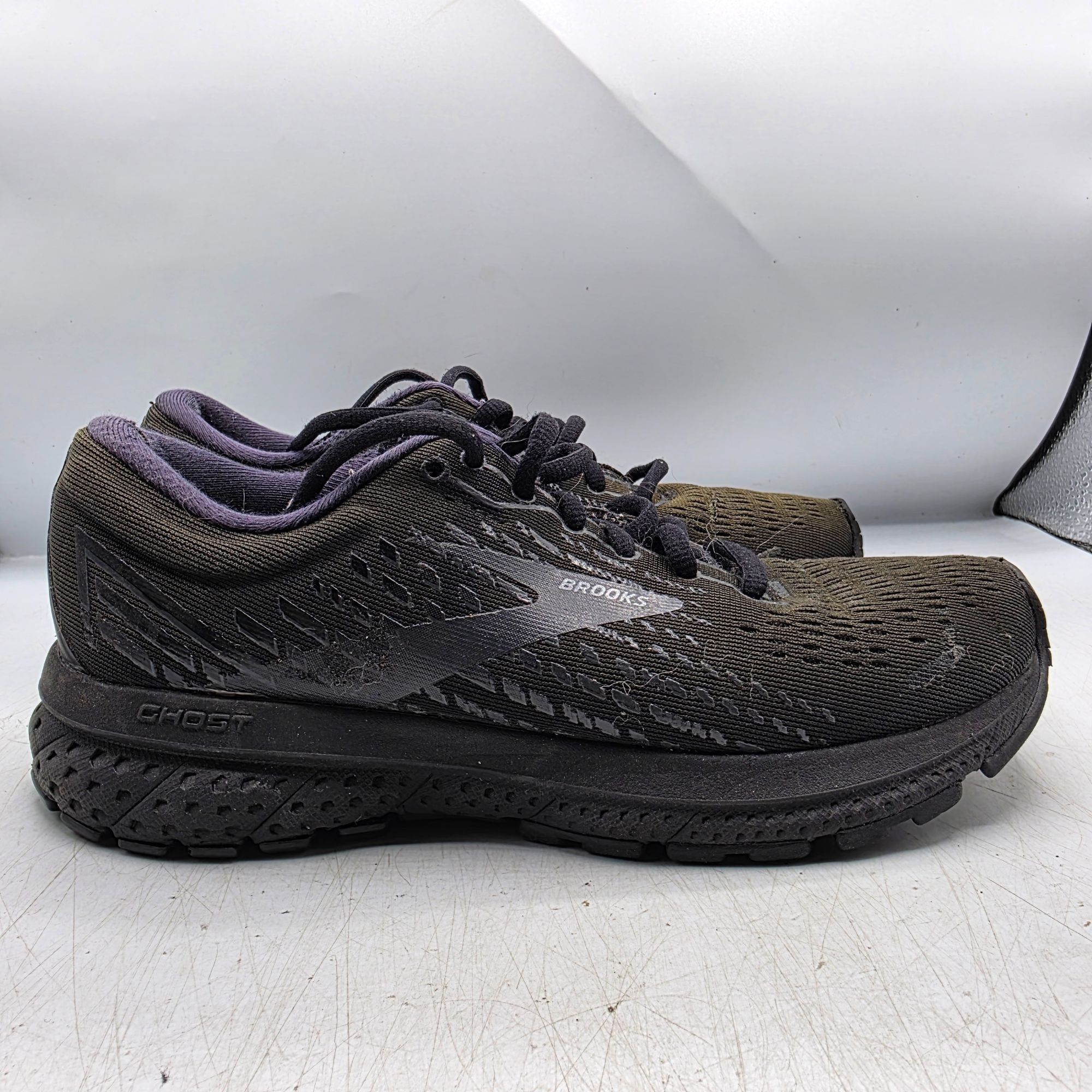 Brooks Brooks Ghost 13 Womens Size 6 Black Purple Athletic Shoes Wa Size US 6 / IT 36 - 12 Thumbnail
