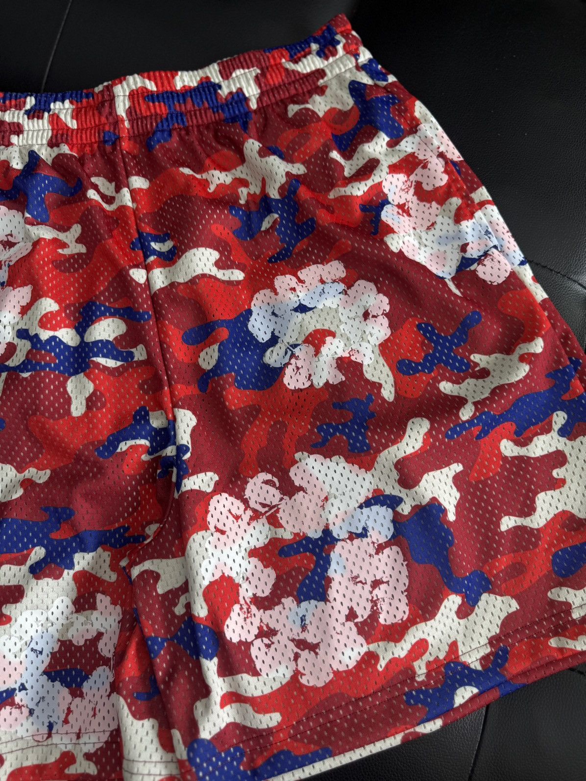 DENIM TEARS Denim Tears Mesh Summer Shorts Red Camo Size Medium (NEW) Size US 31 - 5 Thumbnail