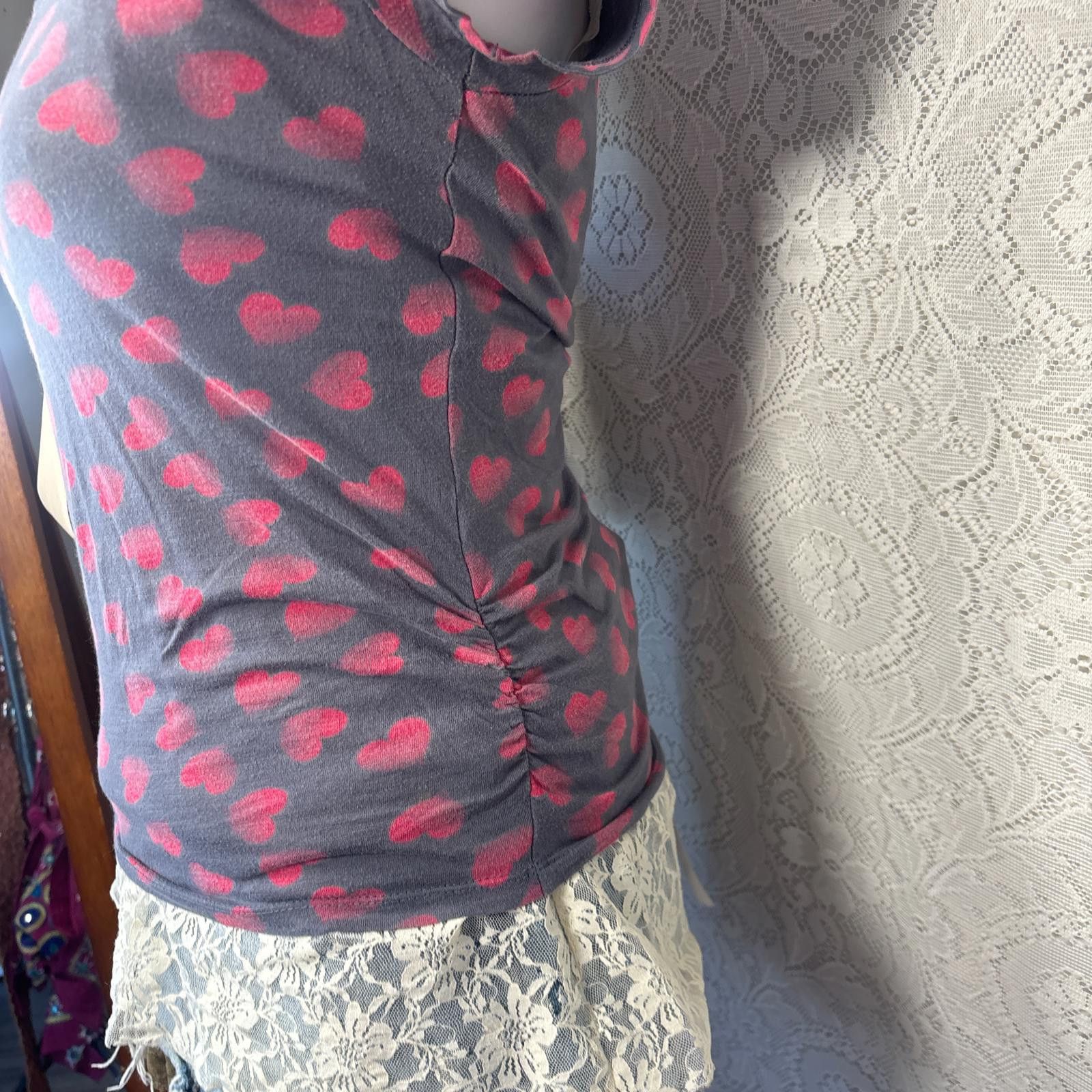 Other y2k fitted heart baby tee with synching on the side Size S / US 4 / IT 40 - 4 Thumbnail