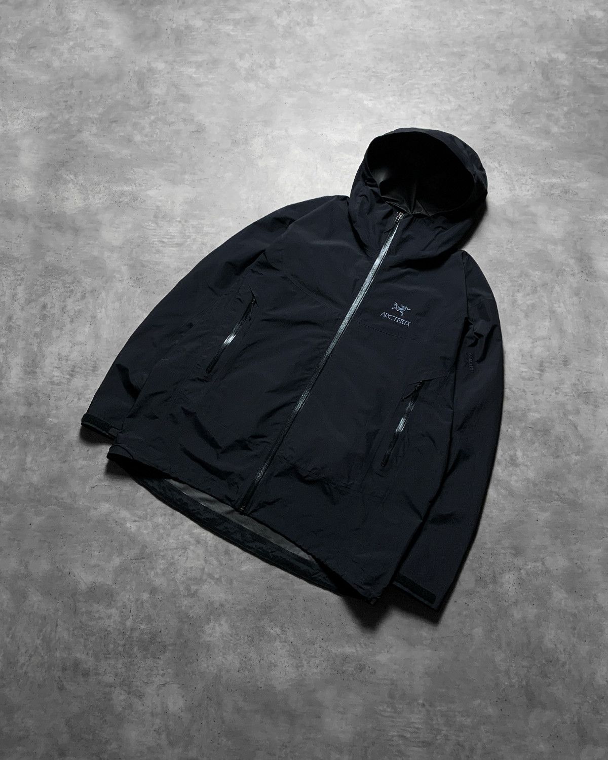 Arc'teryx Arc'Teryx Beta Lt Gore-Tex Pro Jacket - XL Size US XL / EU 56 / 4 - 2 Thumbnail