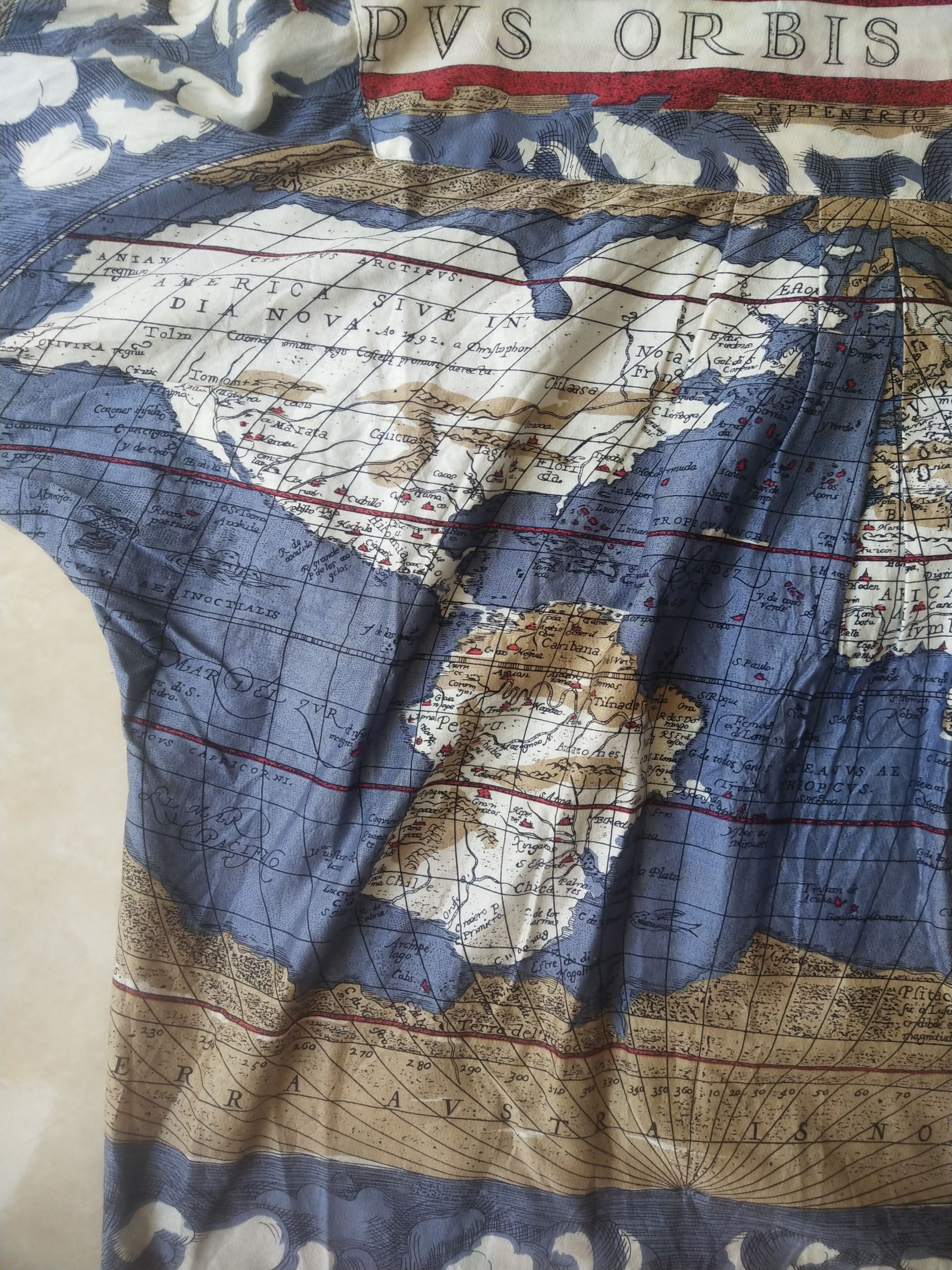 Vintage Vintage Fresa World Map Print Shirt Japan Graphic Size US M / EU 48-50 / 2 - 10 Thumbnail