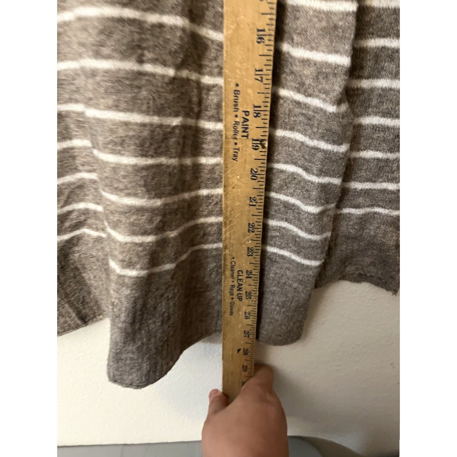 Abercrombie & Fitch Abercrombie & Fitch Women's Pullover Sweater M Brown Asymmetrical Sleeve Pockets Casual Classic Preppy Size M / US 6-8 / IT 42-44 - 5 Thumbnail