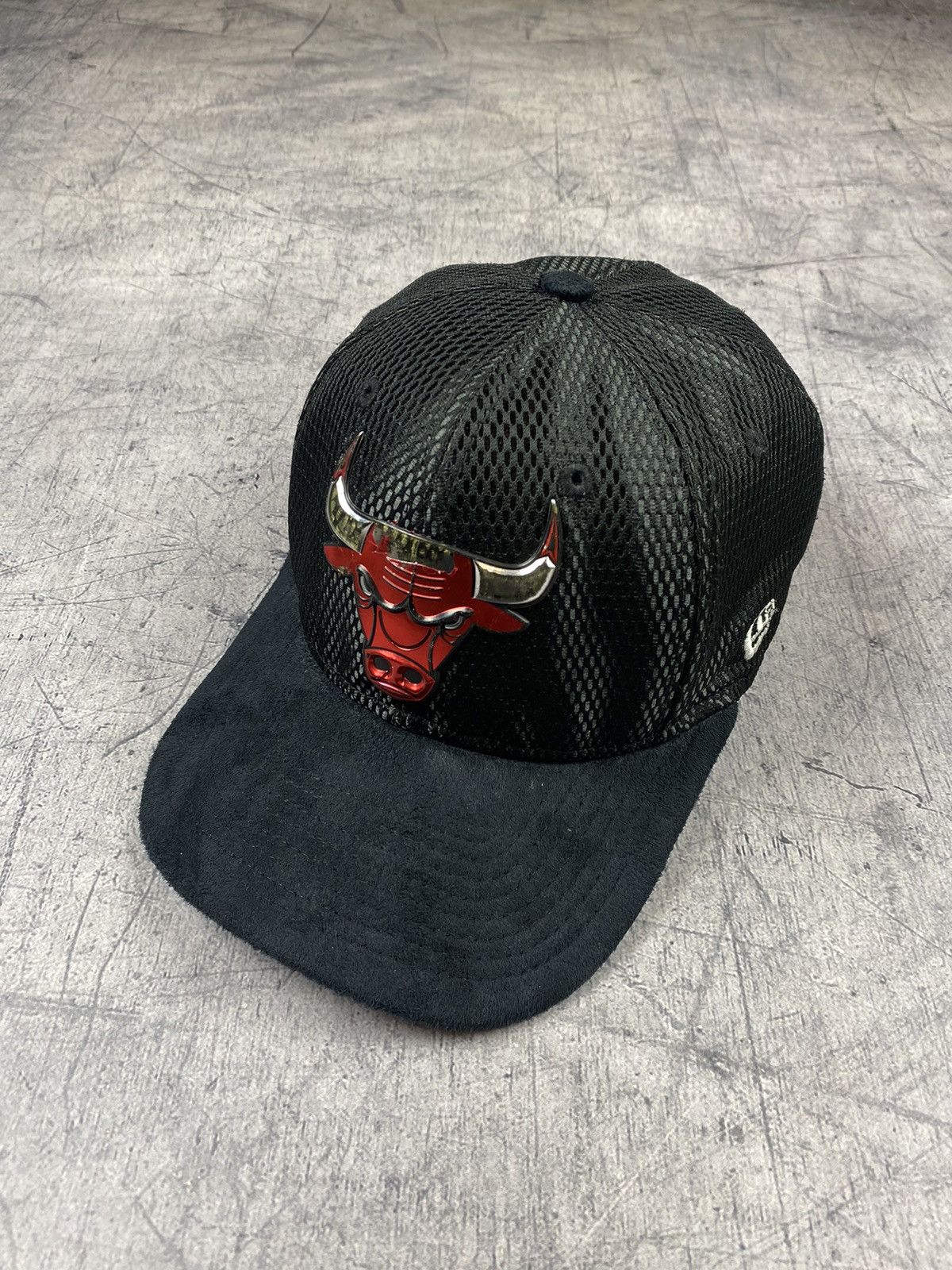 NBA × Vintage Vintage New Era Chicago Bulls NBA Basketball Cap Size ONE SIZE - 2 Thumbnail