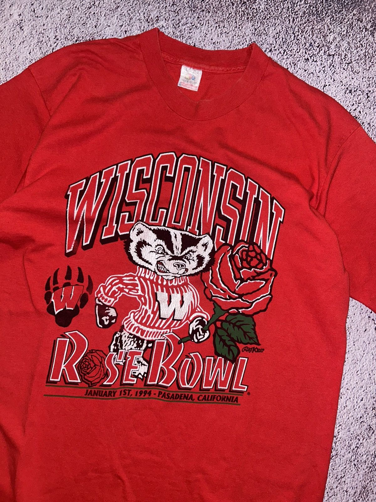 Vintage Vintage 1994 University of Wisconsin Badgers NCAA Rose Bowl Size US L / EU 52-54 / 3 - 2 Thumbnail