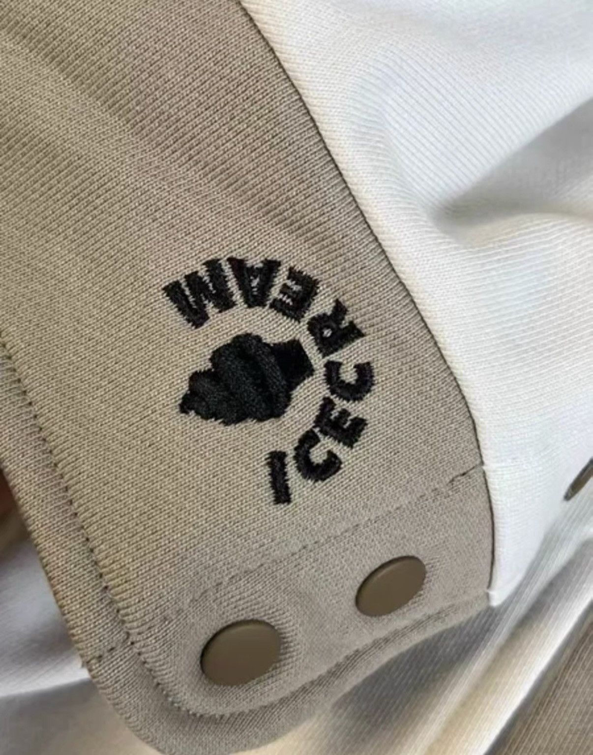 Billionaire Boys Club BBC ICECREAM JP Flying Dog Snap Button Pullover Polo Size US L / EU 52-54 / 3 - 5 Thumbnail