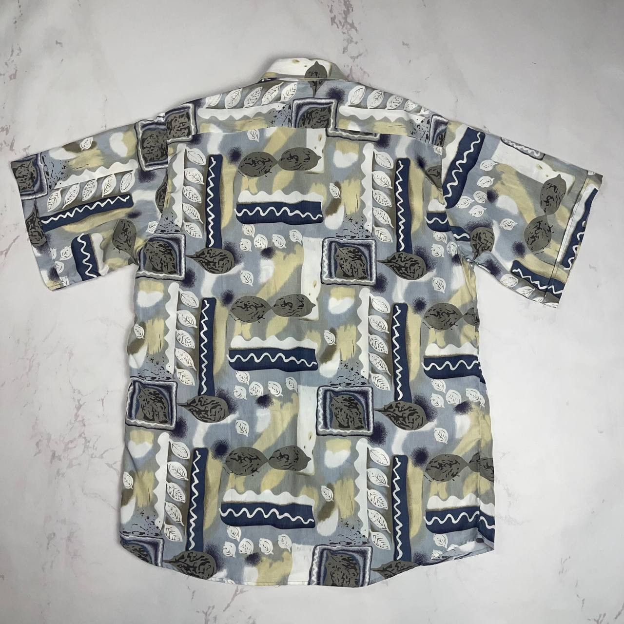 Vintage Vintage short sleeve valentine shirt, size XXL Size US XXL / EU 58 / 5 - 7 Thumbnail
