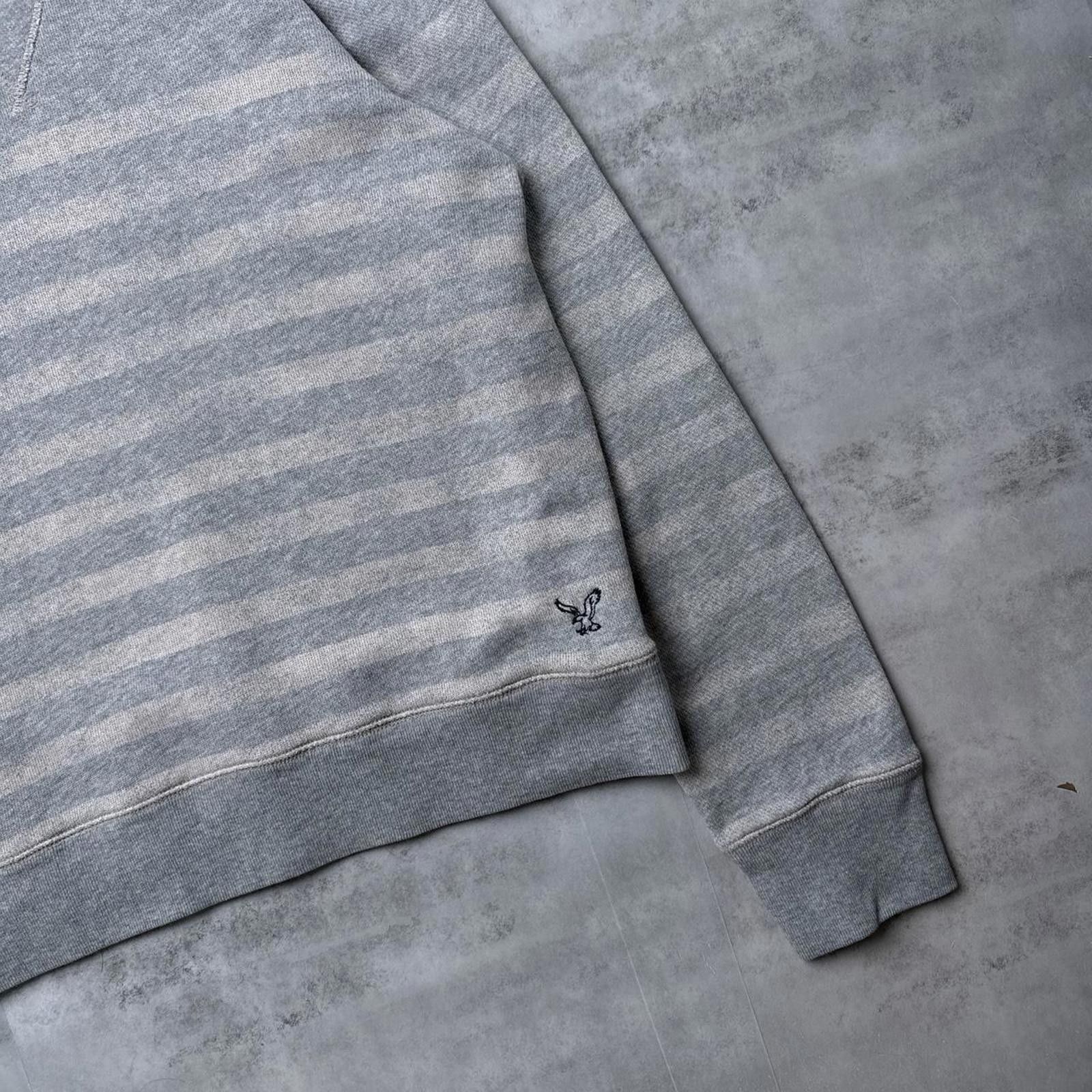 American Eagle Outfitters Y2K American Eagle 00s Gray Sweatshirt Size US M / EU 48-50 / 2 - 2 Thumbnail