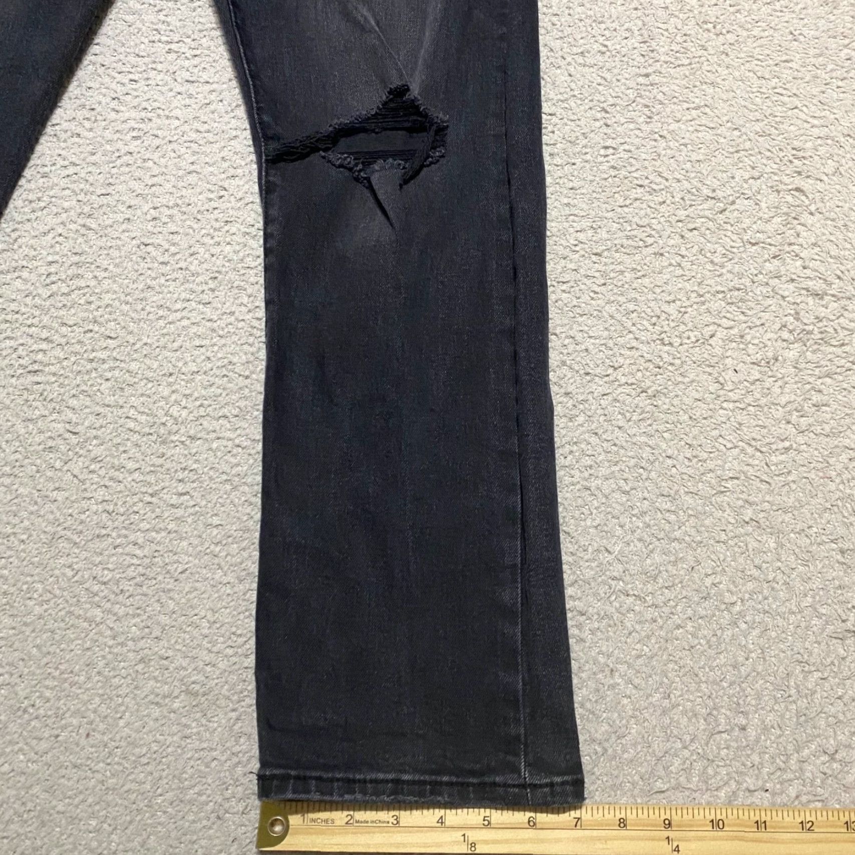 Levi's Levi's Jeans Womens 31 Gray Denim Wedgie Straight Button Fly Distressed Size 24" / US 00 / IT 34 - 2 Thumbnail