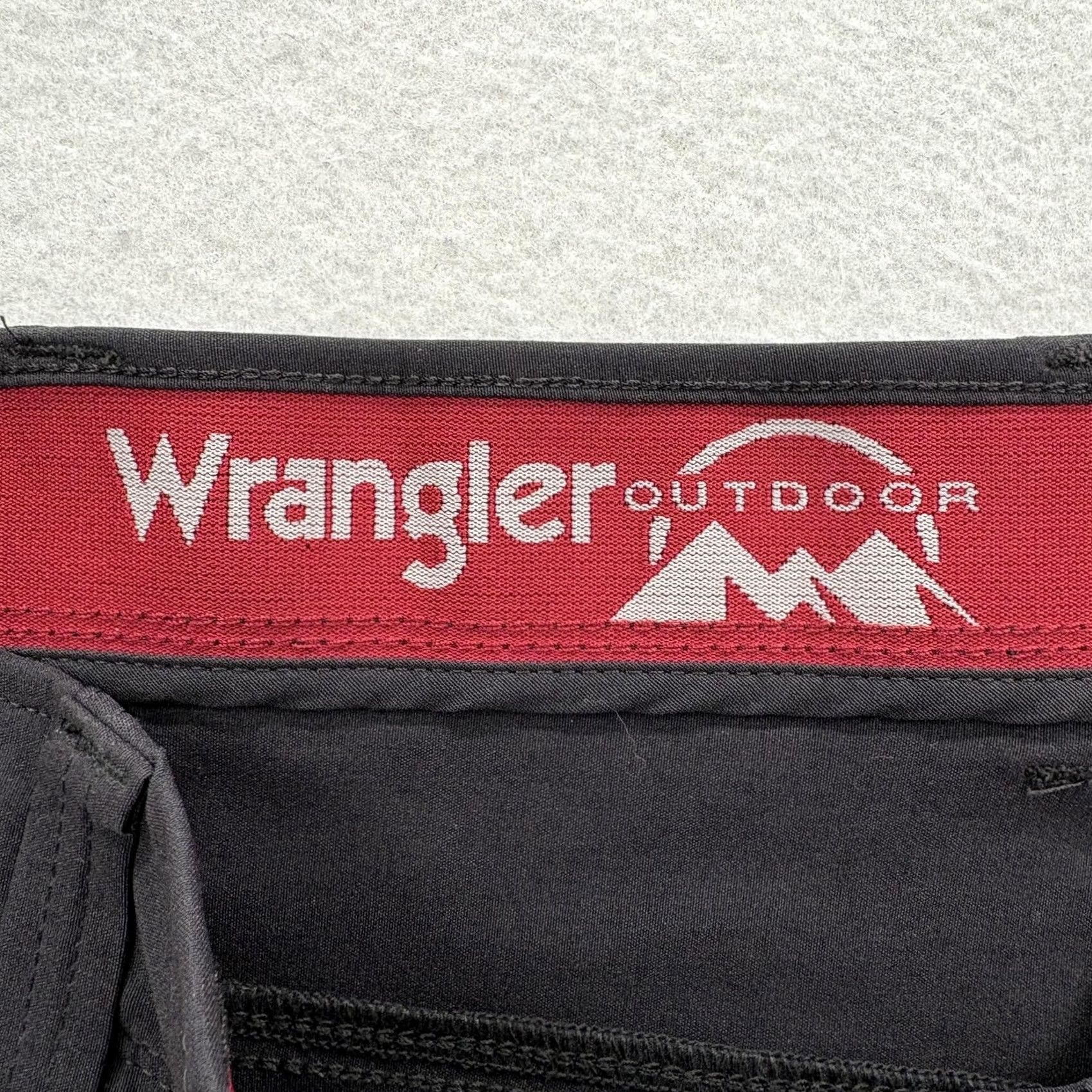 Wrangler Wrangler Outdoor Series Cargo Shorts Mens Black Stretch Performance Hiking 46 Size US 30 / EU 46 - 4 Thumbnail