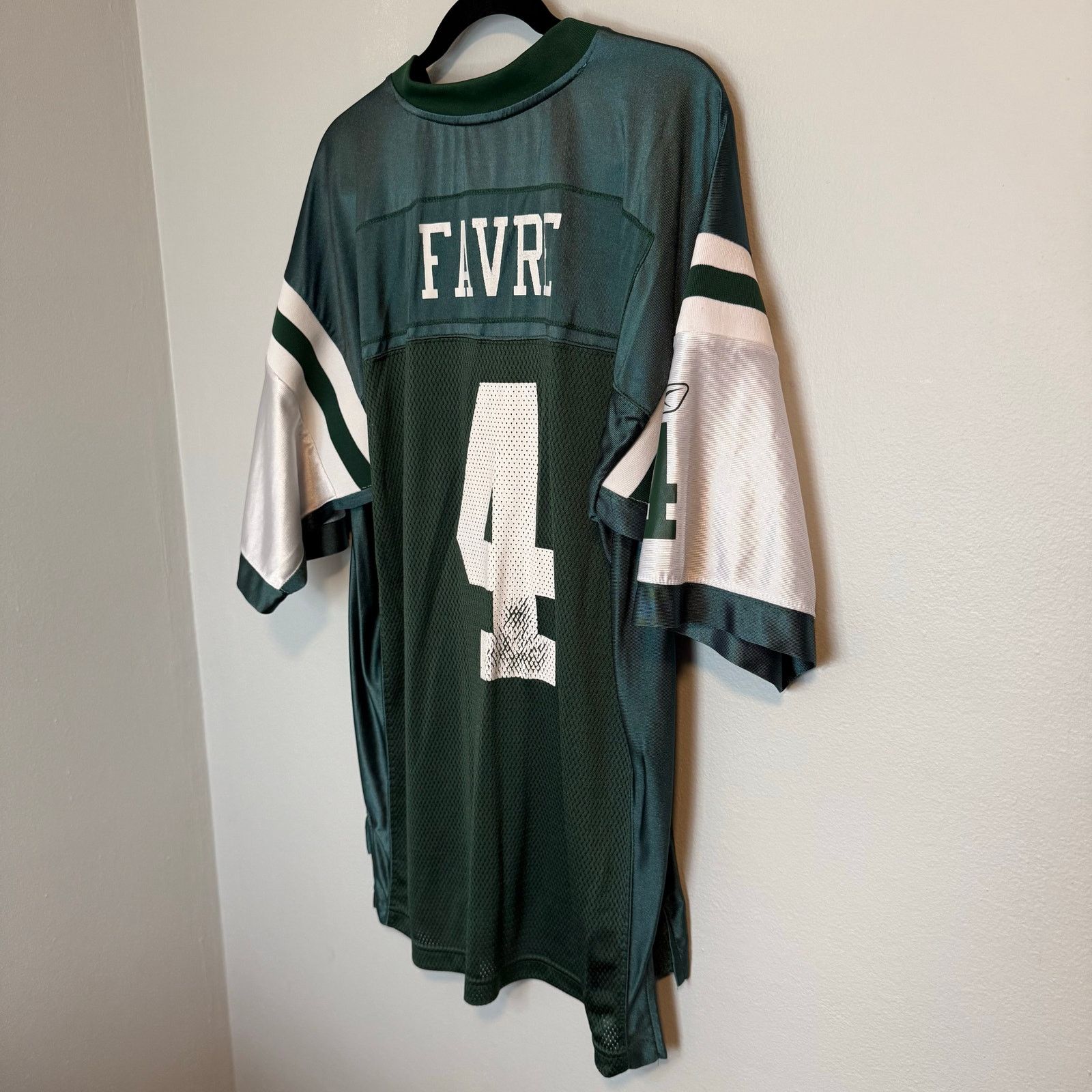Reebok Brett Favre New York Jets Vintage Reebok NFL Jersey Size L Size US L / EU 52-54 / 3 - 8 Thumbnail