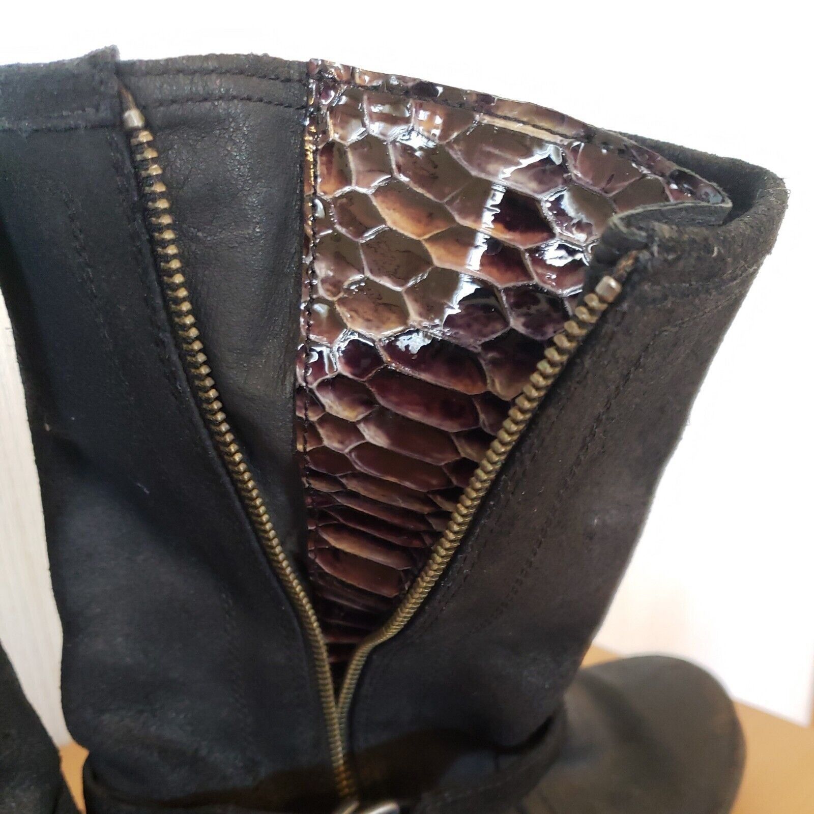 Ugg UGG Silva Moto Boots Black Suede Leather Buckle Australia Wo Size US 7 / IT 37 - 6 Thumbnail