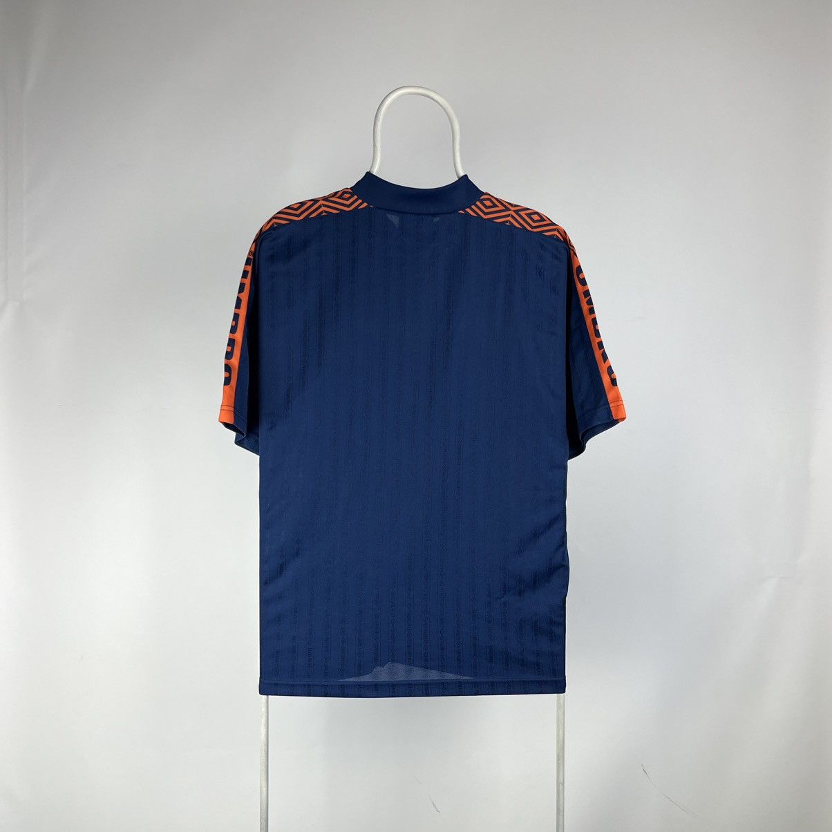 Umbro VINTAGE UMBRO 1990s FOOTBALL SHIRT JERSEY TRIKOT MAGLIA BLUE Size US L / EU 52-54 / 3 - 2 Thumbnail