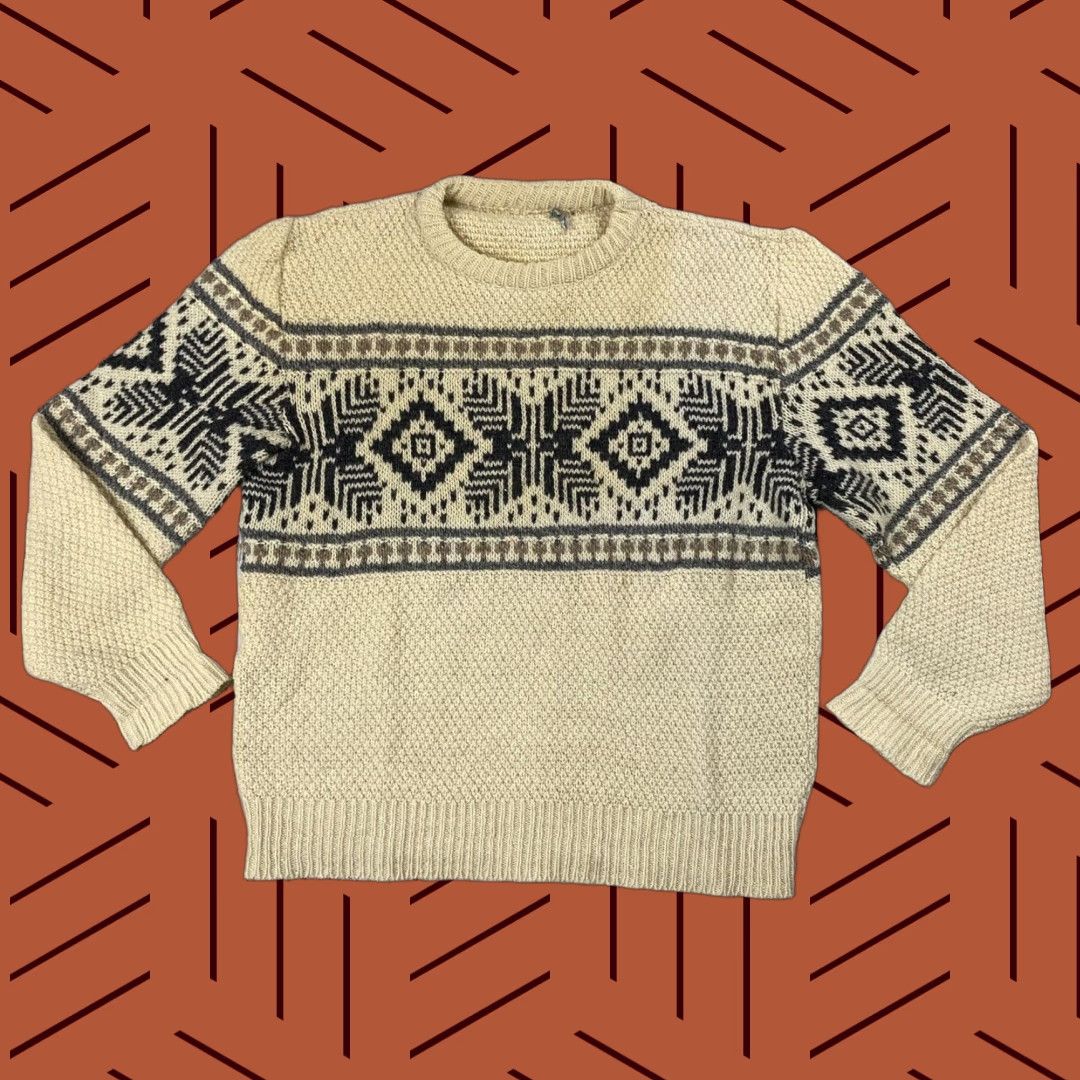 Vintage VINTAGE Abraham & Strauss Men's Sweater L Crew Neck Aztec Pattern Wool Ivory Fall Winter Size US L / EU 52-54 / 3 - 1 Thumbnail
