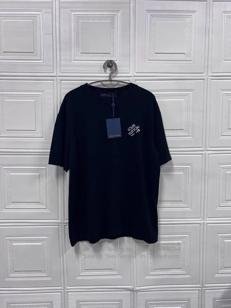 Louis Vuitton Louis Vuitton Black pin short sleeve Size US L / EU 52-54 / 3 - 1 Thumbnail