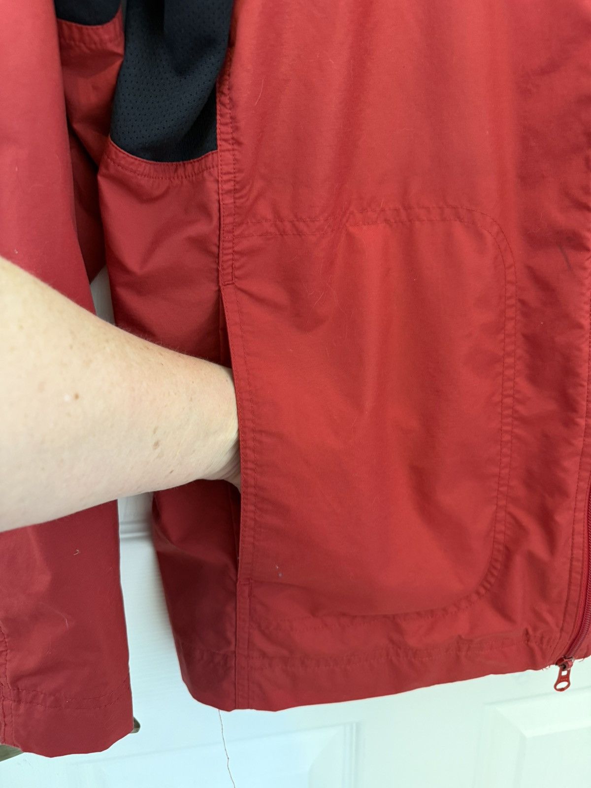 Nike Mens M Vintage Nike Red Windbreaker Size US M / EU 48-50 / 2 - 3 Thumbnail