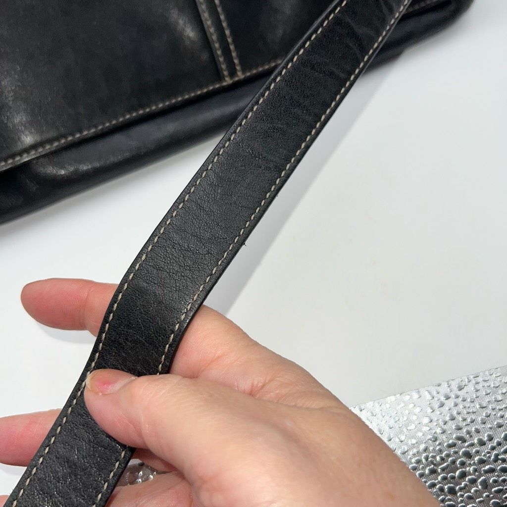 Coach Coach Vintage Hamptons Black Leather Bag Size ONE SIZE - 9 Thumbnail