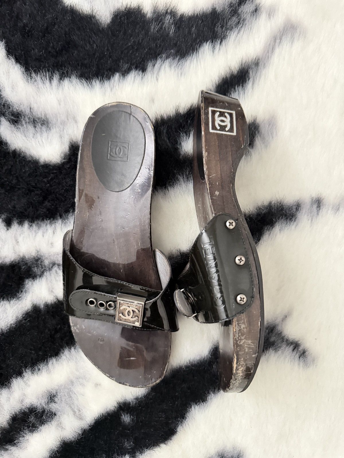 Chanel VINTAGE CHANEL SANDALS Size US 7 / IT 37 - 2 Thumbnail