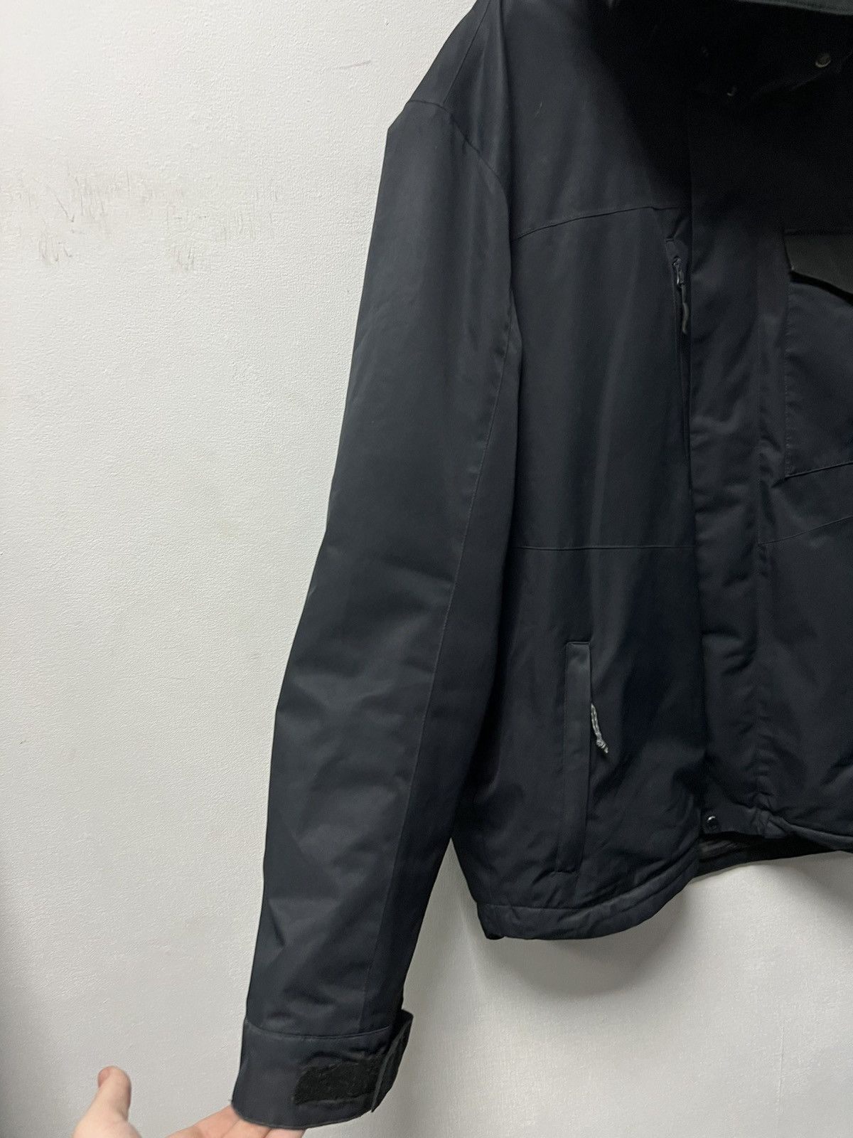 Oakley Vintage Oakley Men’s Black Ski Jacket Gorpcore Size US L / EU 52-54 / 3 - 4 Thumbnail