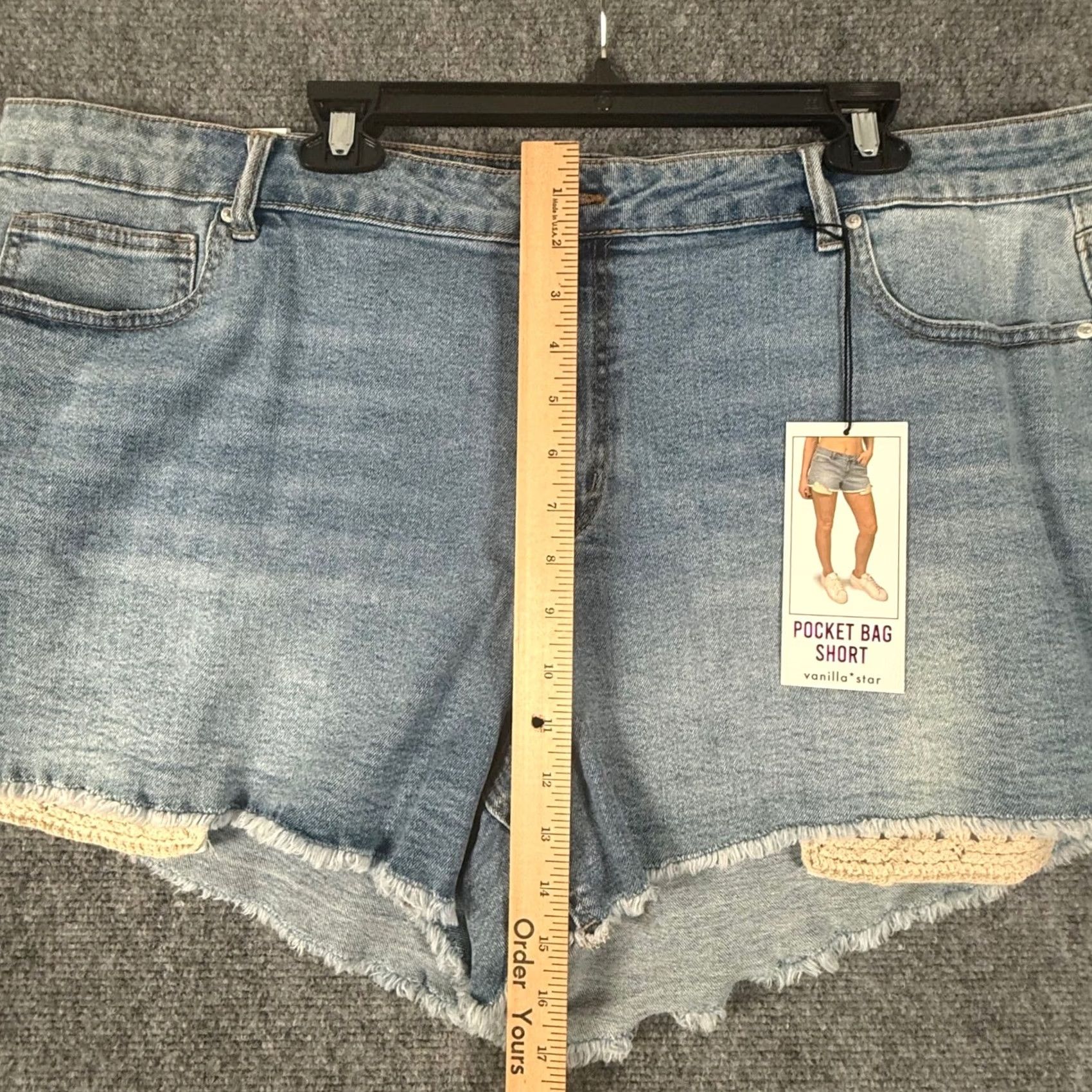 Vintage Vanilla Star Denim Shorts Plus 24 Boho Chic Crochet Trim Frayed Hem Pocket Bag Size 42" / US 20 - 8 Thumbnail
