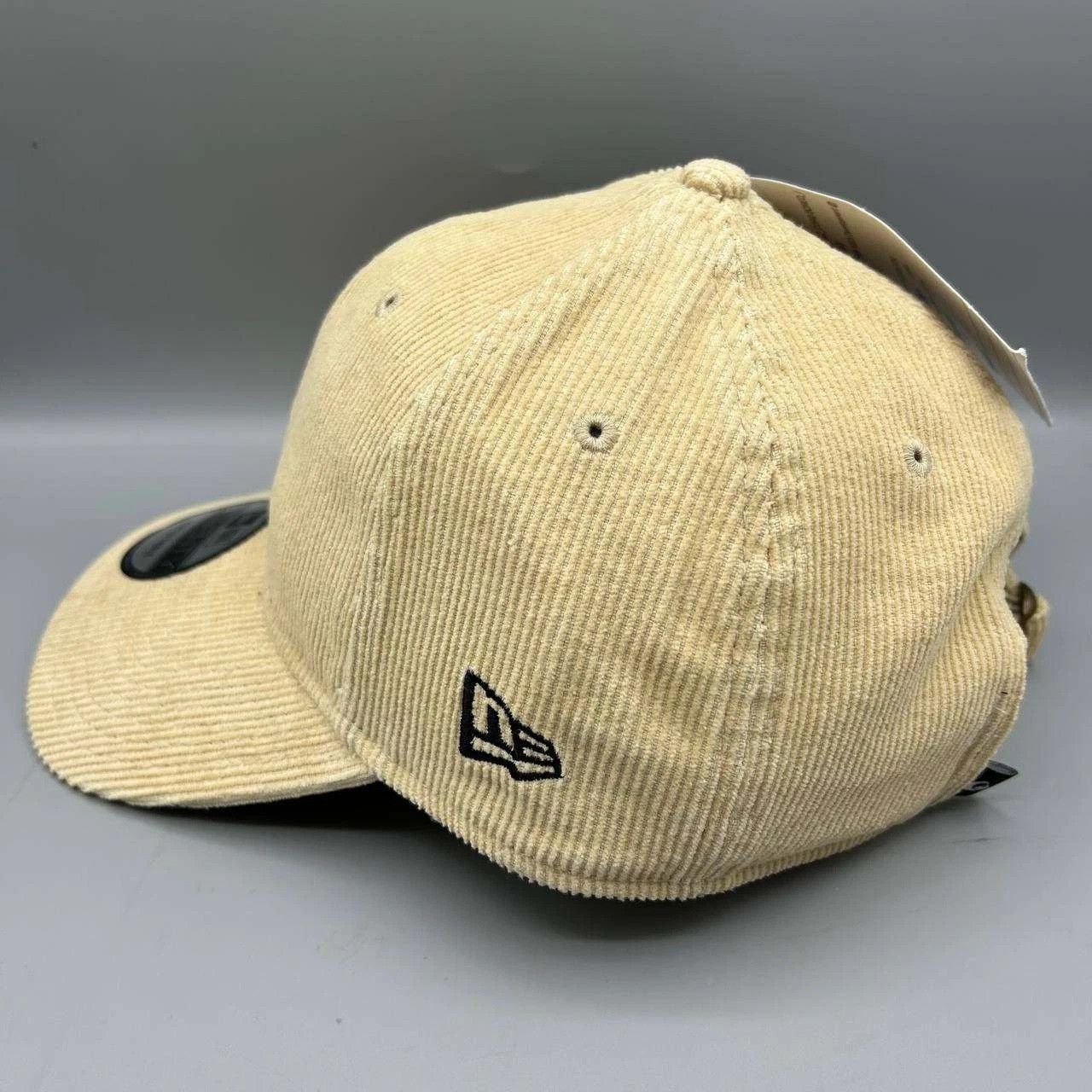 New Era Quiksilver Hat Men Beige Corduroy Strap Back Cotton Size ONE SIZE - 3 Thumbnail
