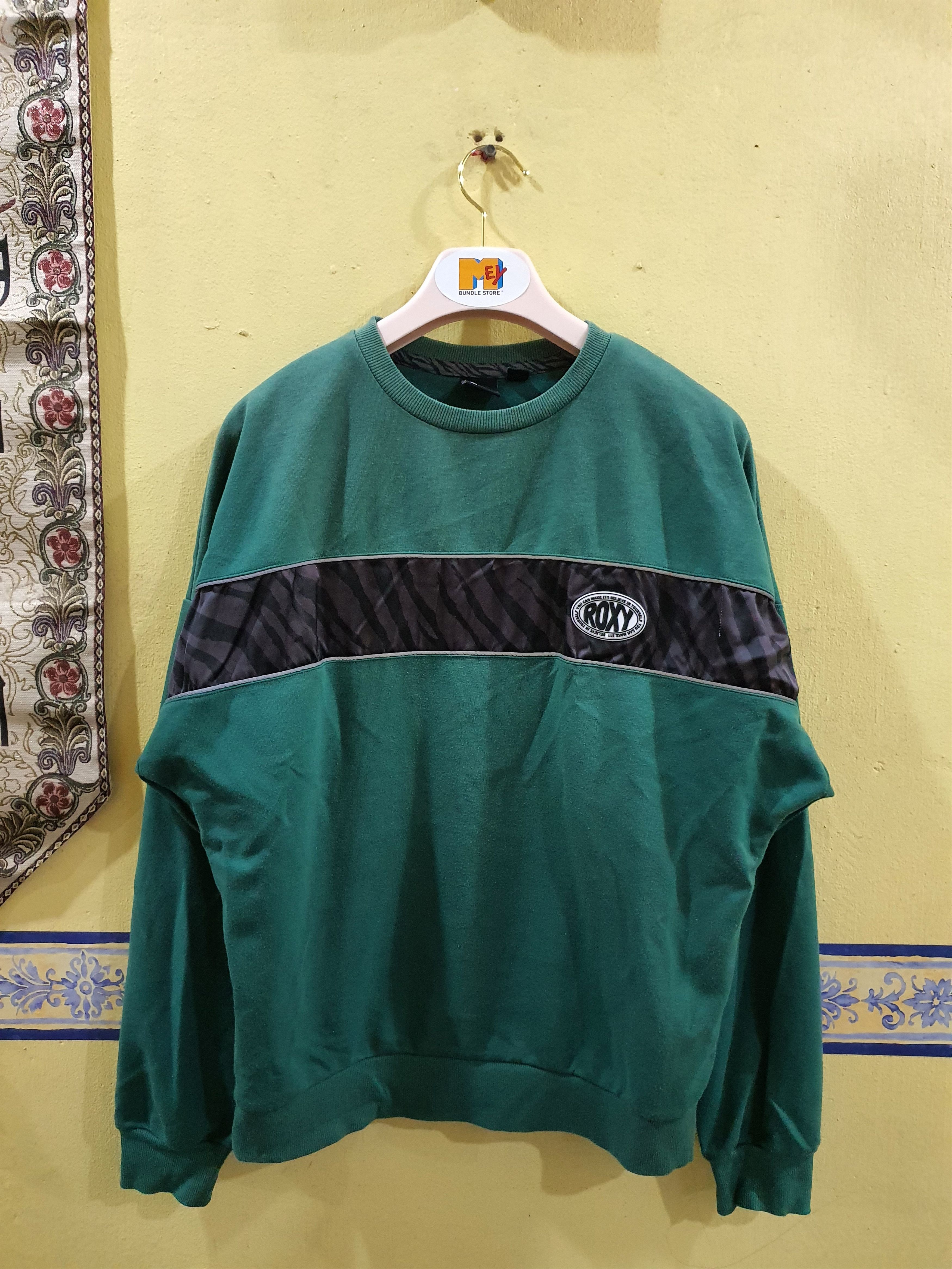 Quiksilver Roxy sweatshirt with a black and grey striped chest band Size L / US 10 / IT 46 - 1 Thumbnail