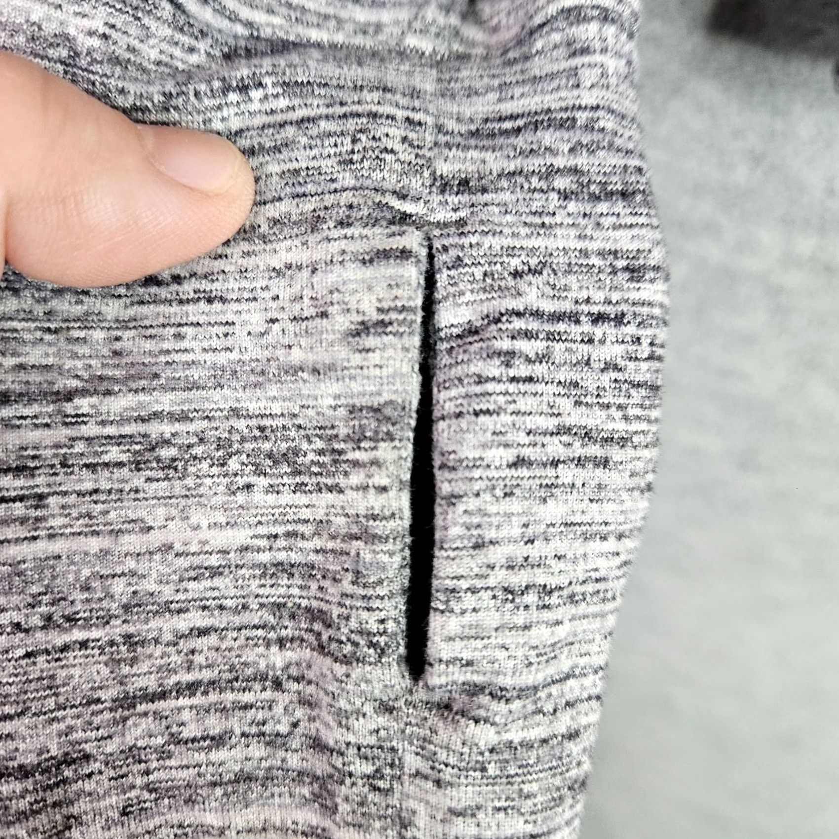 Lululemon Lululemon Hoodie Women's Regular Size 8 Gray Pullover Athleisure Pullover Size M / US 6-8 / IT 42-44 - 7 Thumbnail