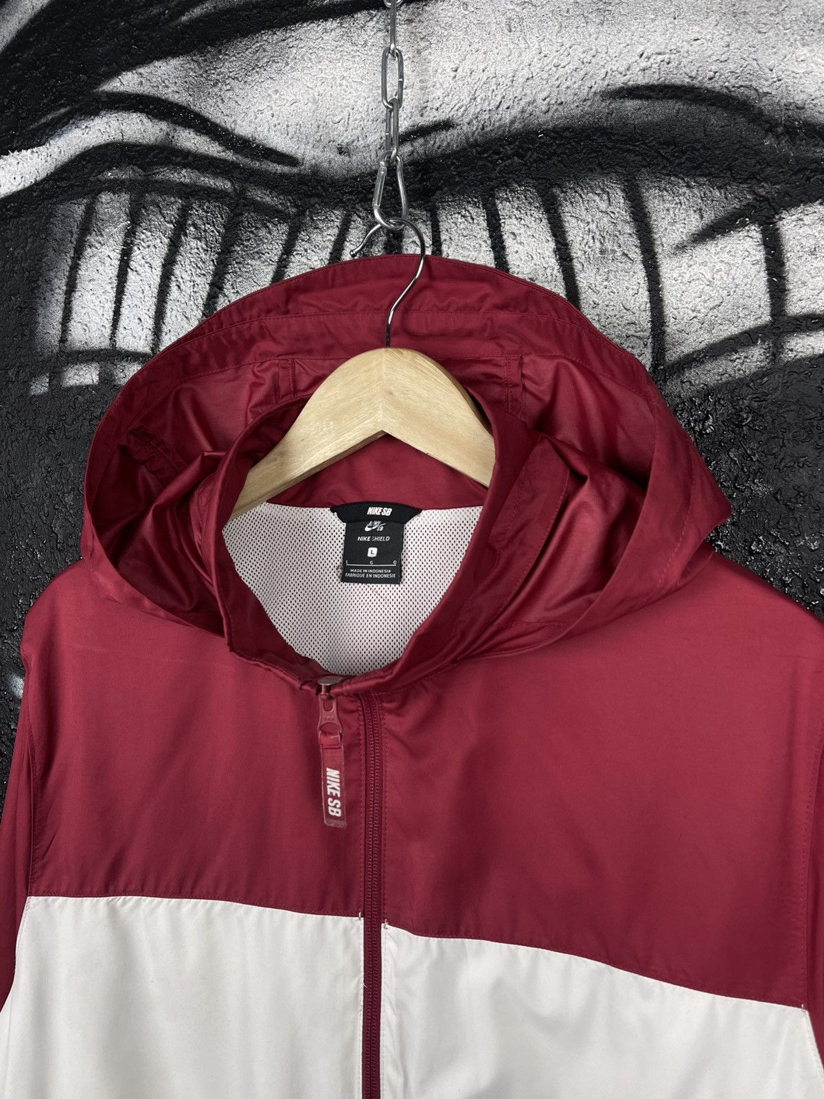 Nike SB Nike SB Windbreaker Hooded Skateboarding Jacket Men’s Size L Size US L / EU 52-54 / 3 - 5 Thumbnail