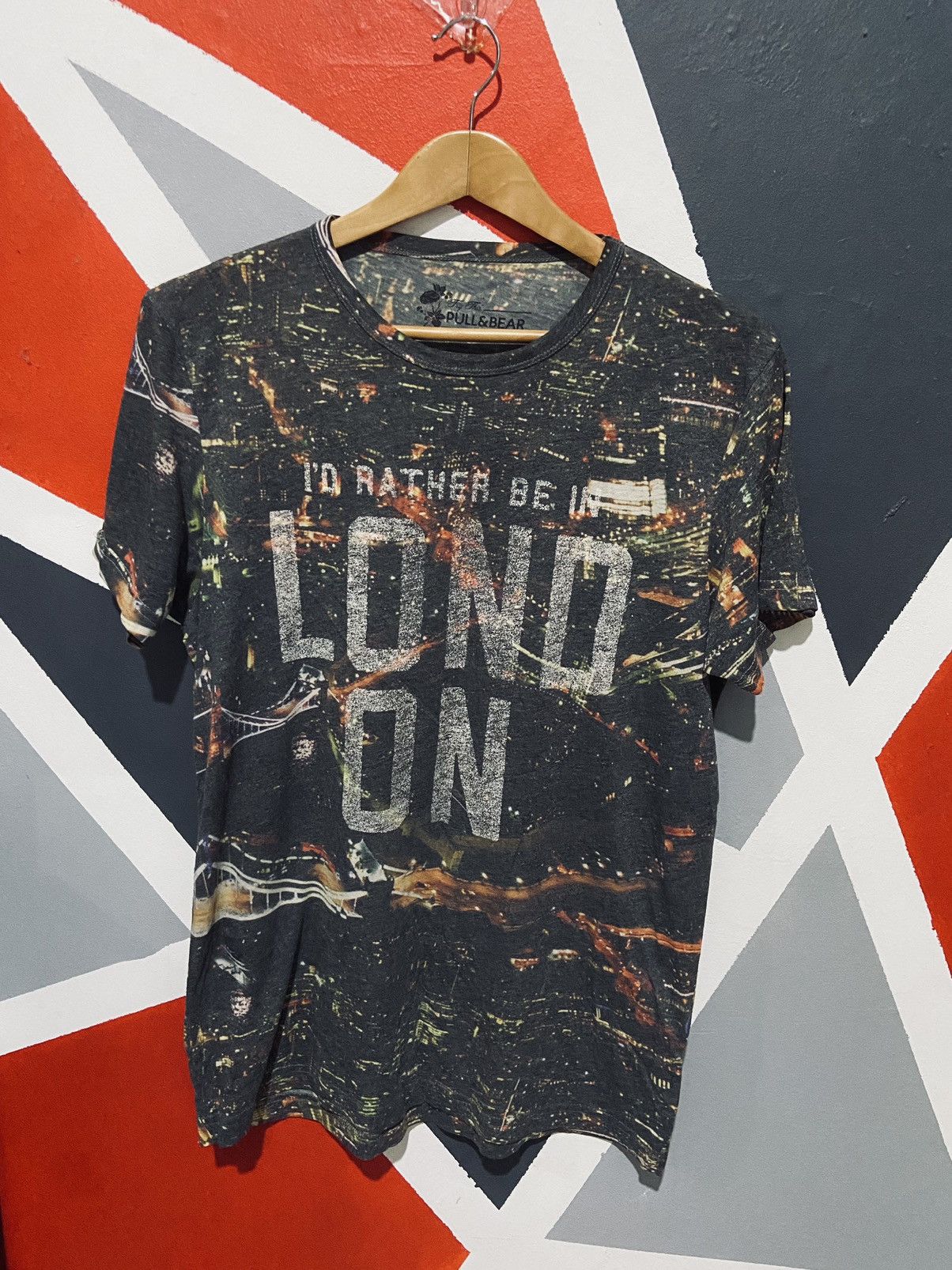 Pull & Bear Pull n Bear - I rather be In London Size US M / EU 48-50 / 2 - 1 Thumbnail