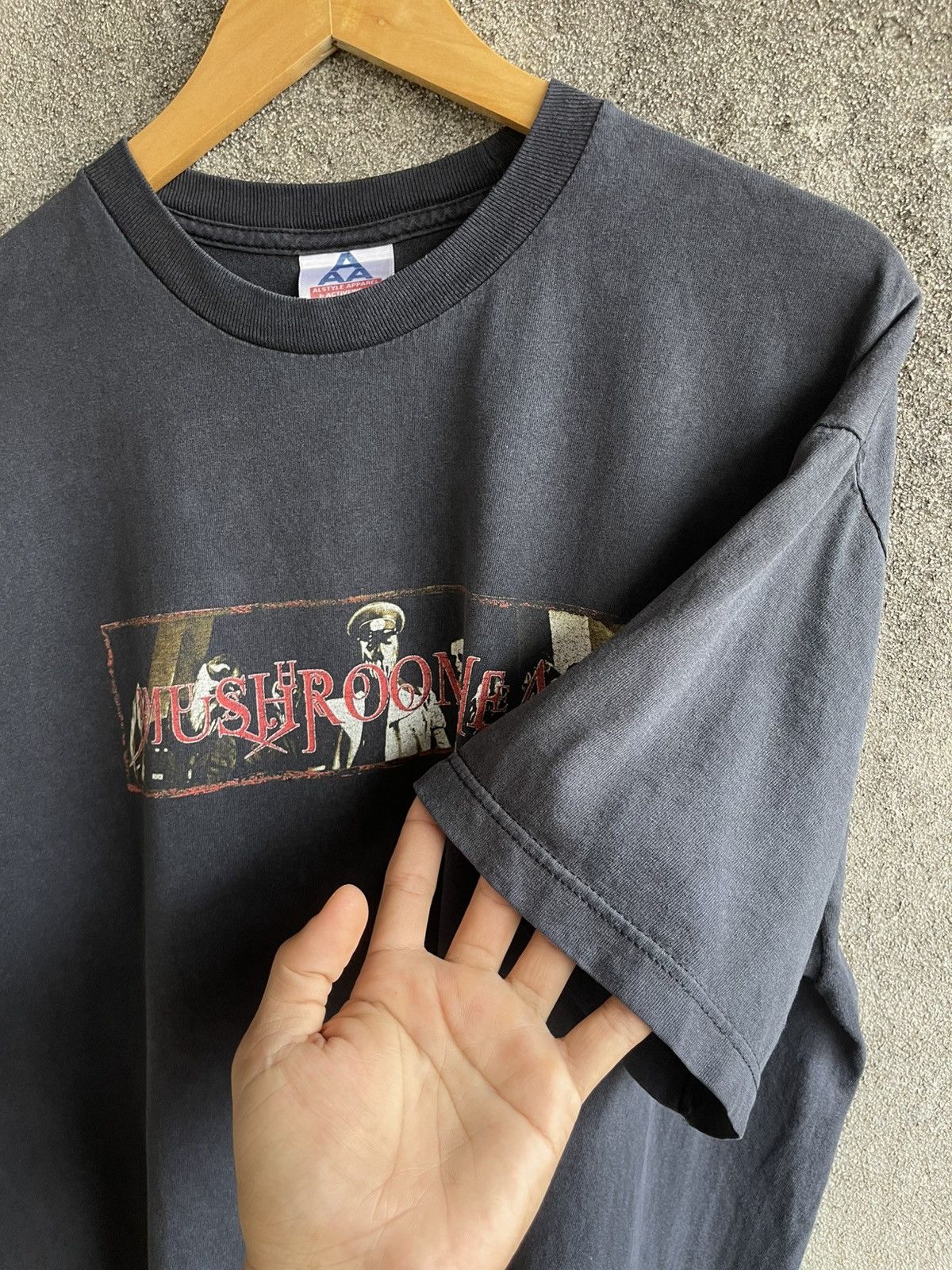 Band Tees Vintage’90s‼️HeavyMetalBand🔥MUSHROOMHEAD🔥Graphic Faded Tee Size US XL / EU 56 / 4 - 5 Thumbnail