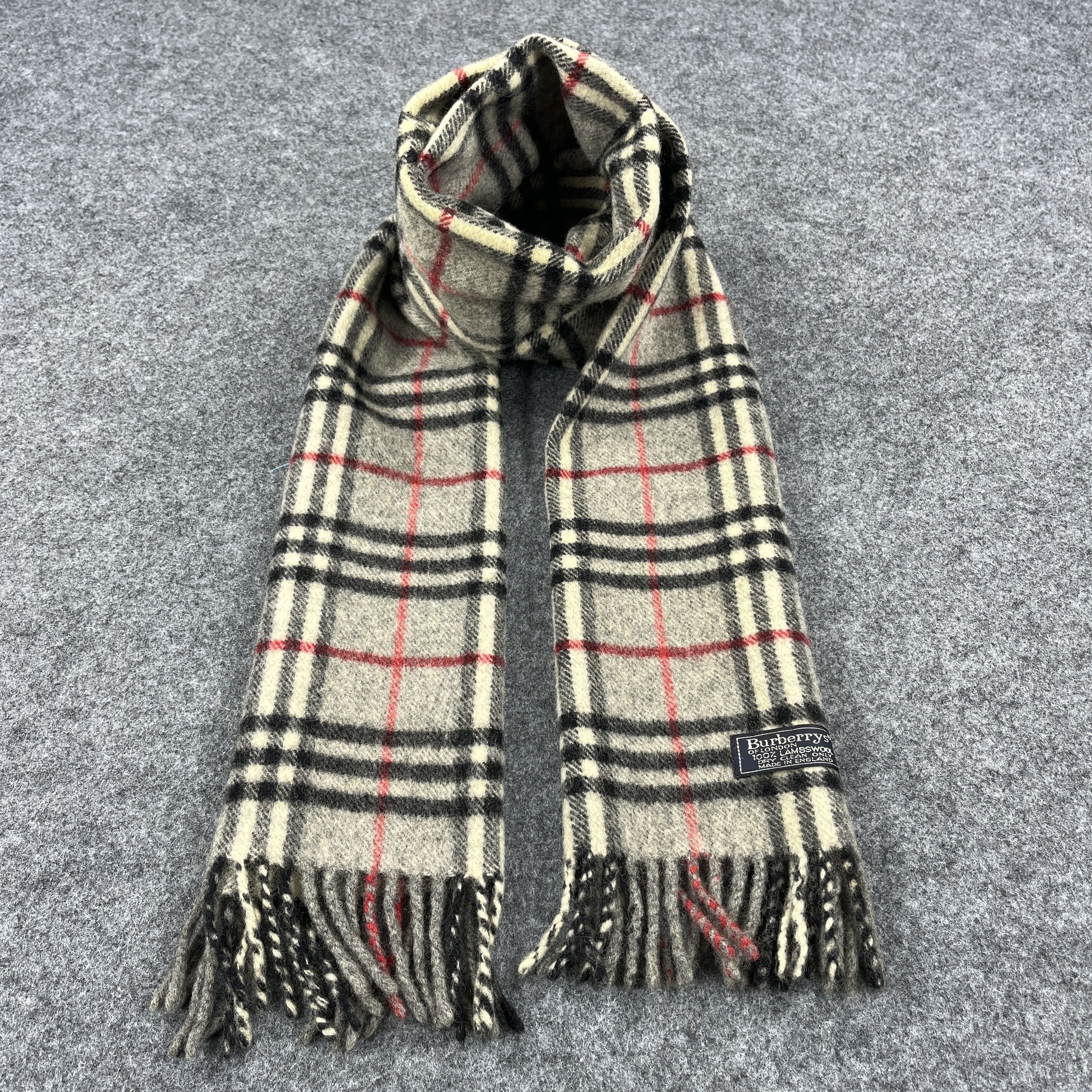 Burberry × Vintage Vintage Burberry Scarf / Muffler / Neckwear T1144 Size ONE SIZE - 1 Thumbnail
