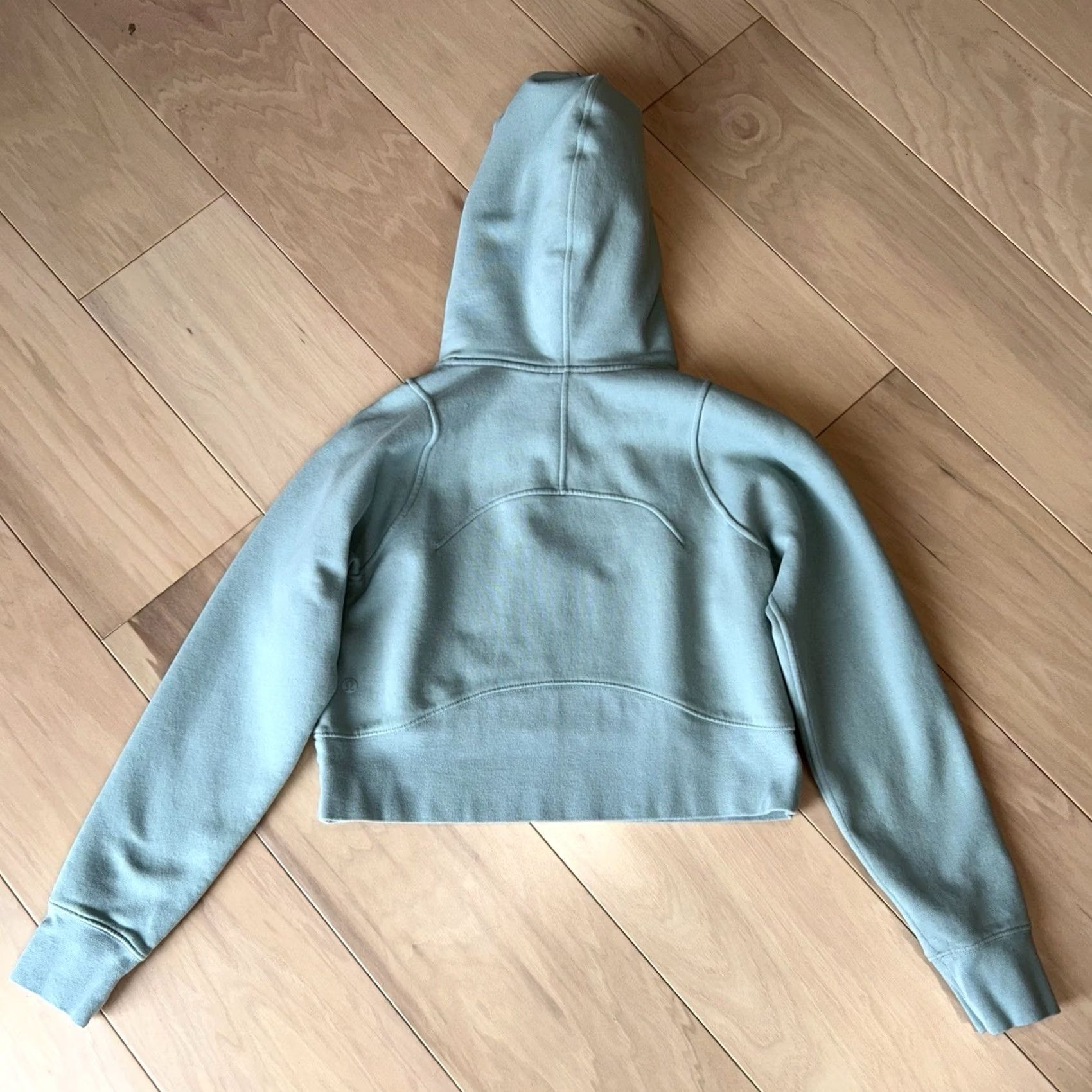 Lululemon Lululemon Loungeful Cropped Hoodie Green Long Sleeve Women’s 2 Pullover Hooded Fleece Sweatshirt” Size XS / US 0-2 / IT 36-38 - 2 Thumbnail
