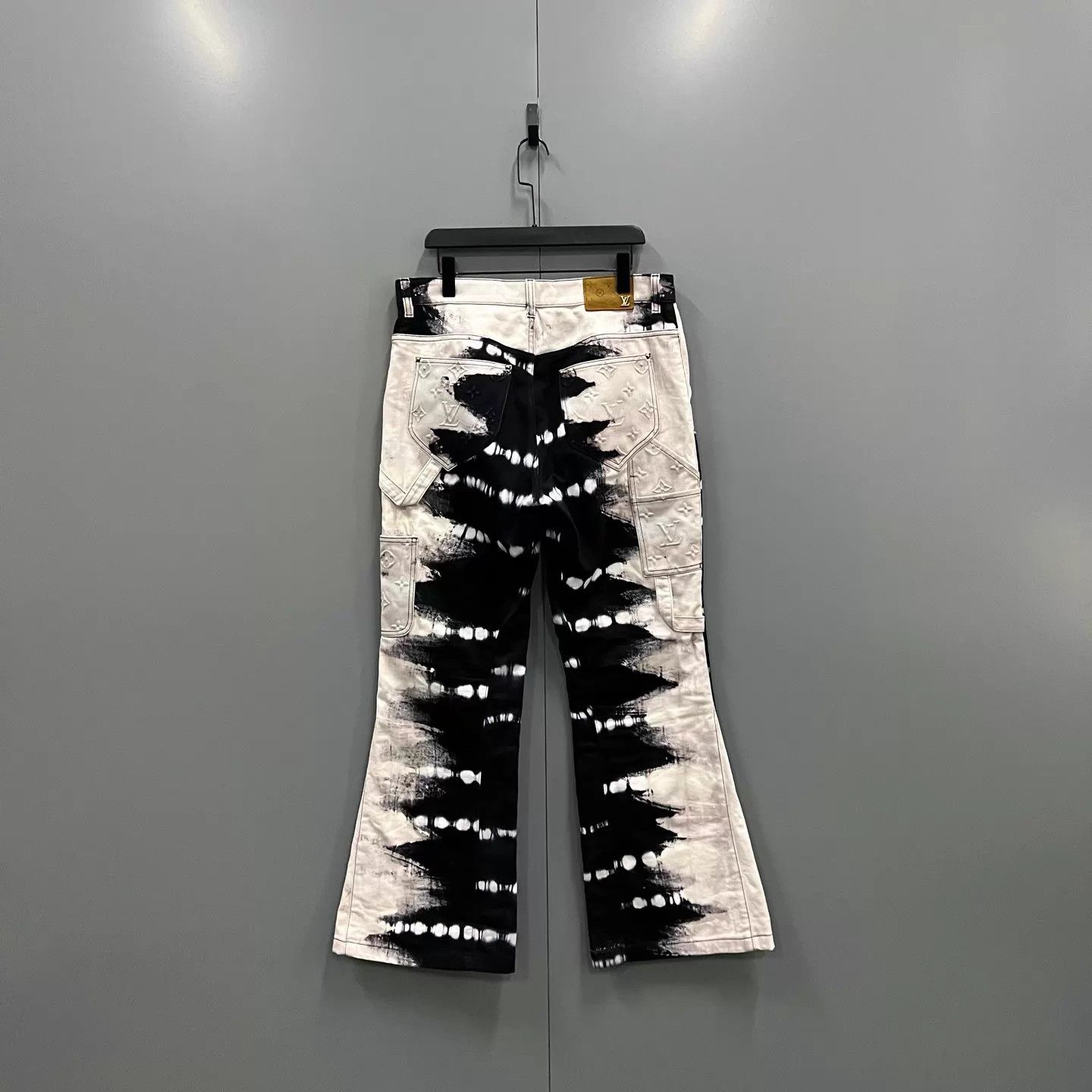 Louis Vuitton LV tie-dye slim fit flared pants 33 95 New Size US 33 - 2 Thumbnail