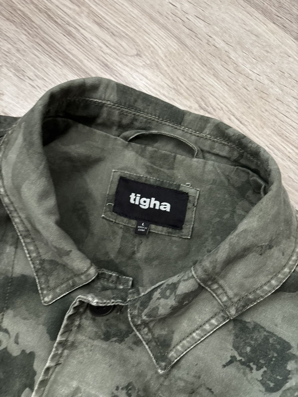 tigha Rare camo Tigha distressed jacket Size US L / EU 52-54 / 3 - 11 Thumbnail
