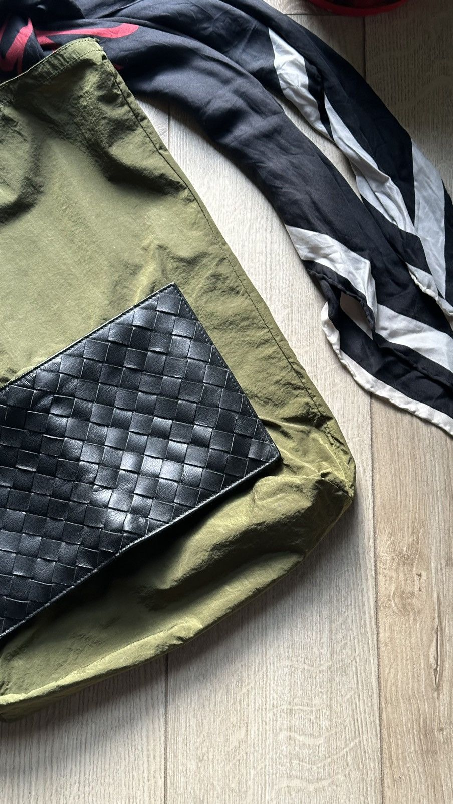 Bottega Veneta Bottega Veneta Intrecciato Eco Bag Tote Foldable Black Khaki Size ONE SIZE - 4 Thumbnail