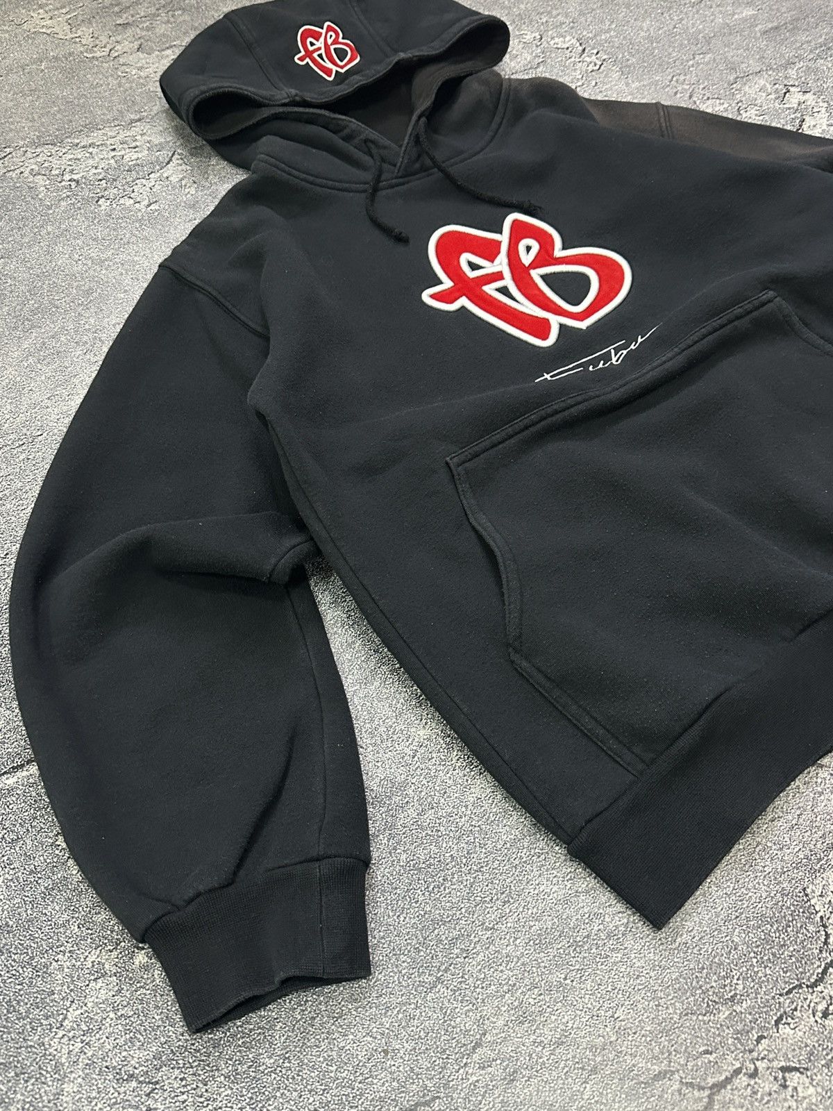 Fubu Vintage Fubu Japan Rap Hoodie Embroidered Logo Faded Size XS Size US XS / EU 42 / 0 - 6 Thumbnail