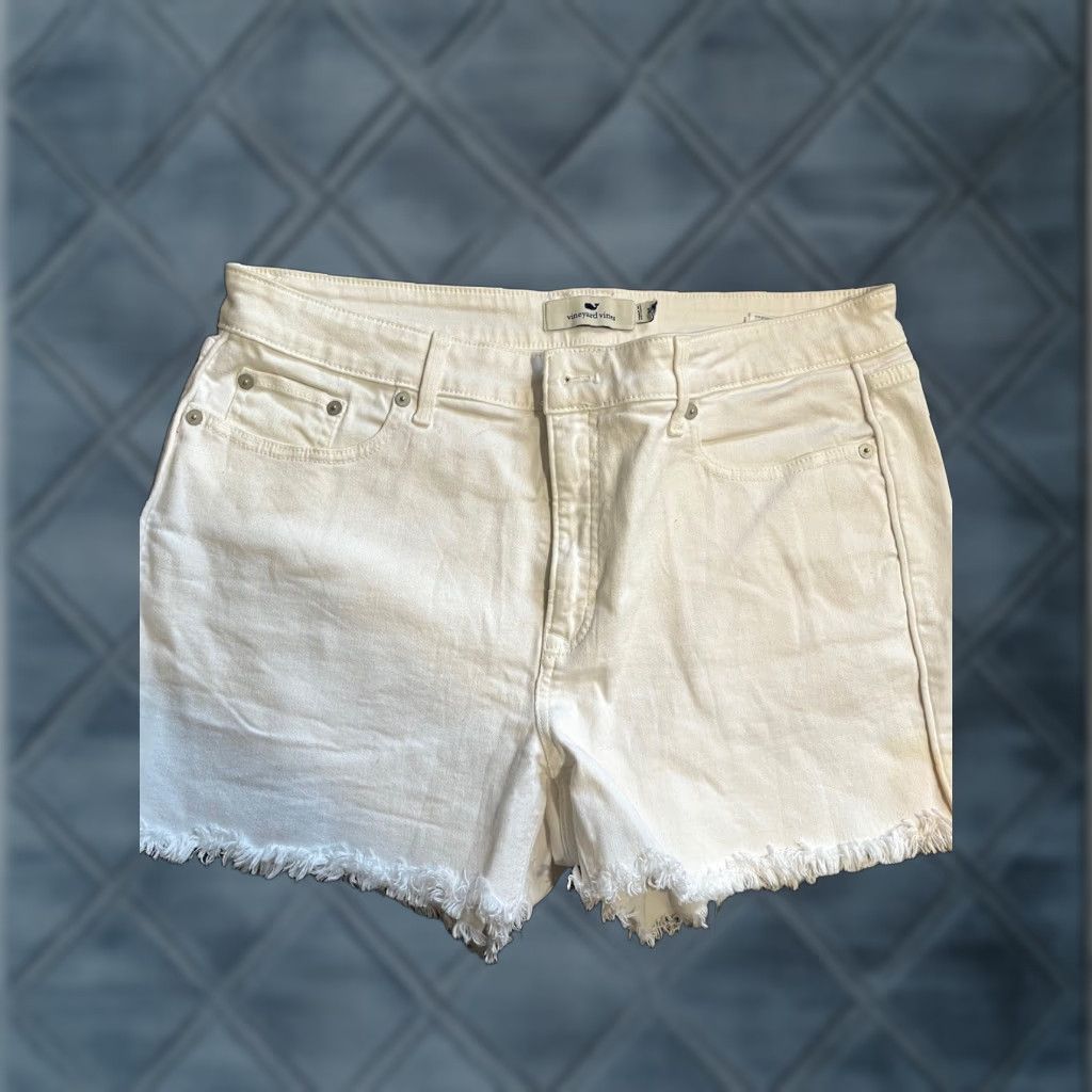 Vineyard Vines Vineyard Vines Shorts Womens 31 White Cut Offs Raw Frayed Hem High Rise Summer Size 24" / US 00 / IT 34 - 1 Thumbnail