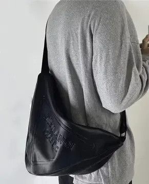 Fashion Hip Hop Triangle Pu Leather Shoulder Messenger Bag in Black, Men's