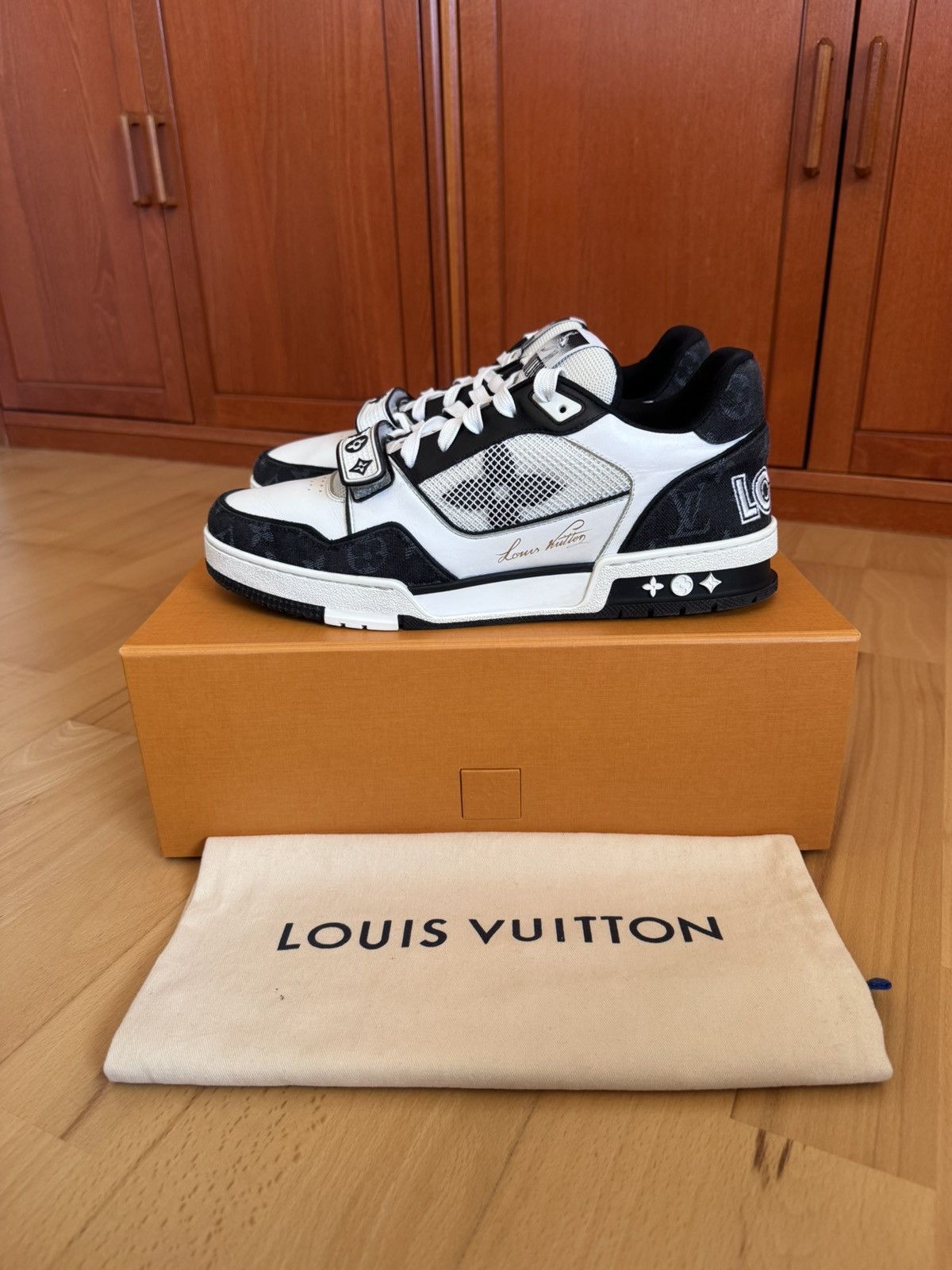 Louis Vuitton Louis Vuitton LV Trainer Black Denim Velcro Strap Size US 10 / EU 43 - 1 Thumbnail