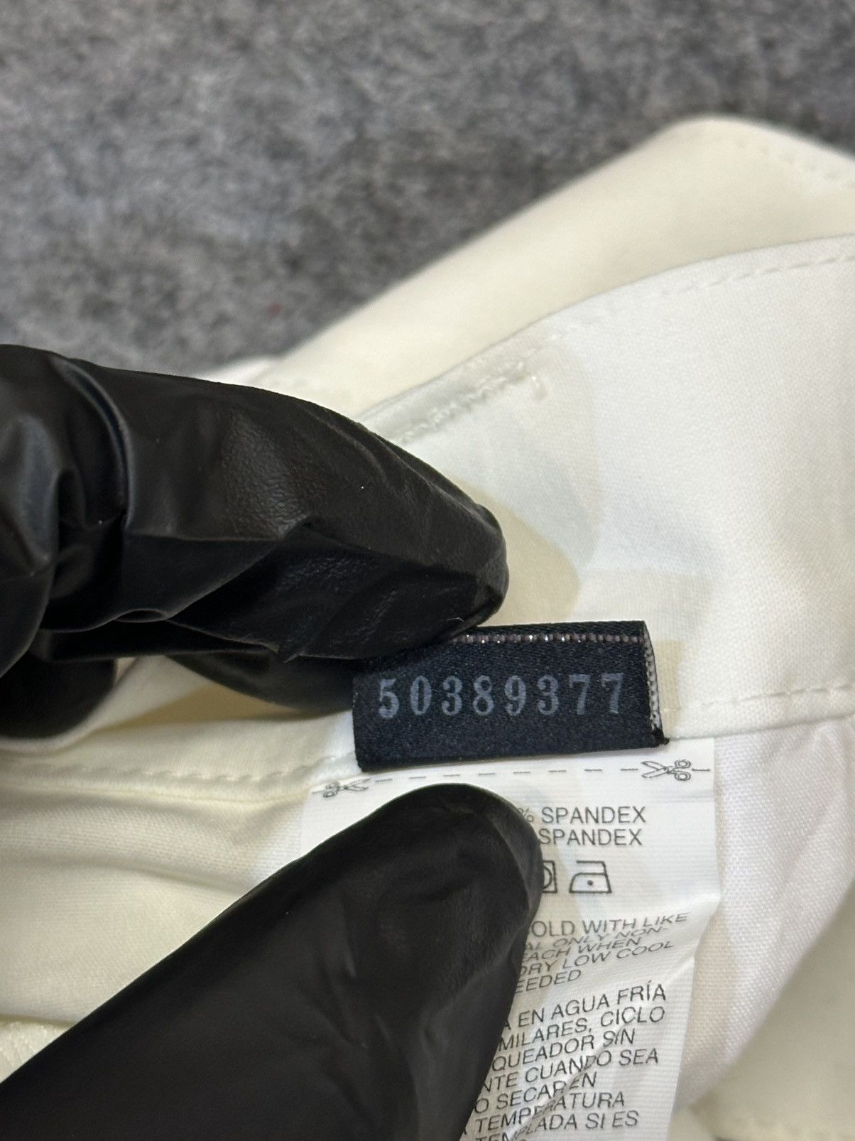 Oakley Oakley golf pants with a performance nylon tech design. Size US 40 / EU 56 - 17 Thumbnail