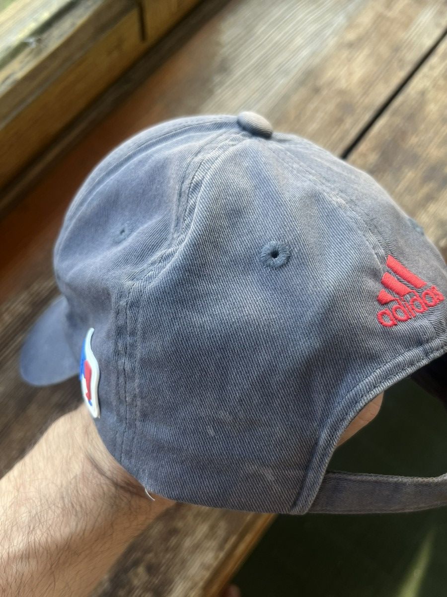 Adidas × Vintage Vintage Adidas Yankees Y2K Cap Central Logo Cap Size ONE SIZE - 7 Thumbnail