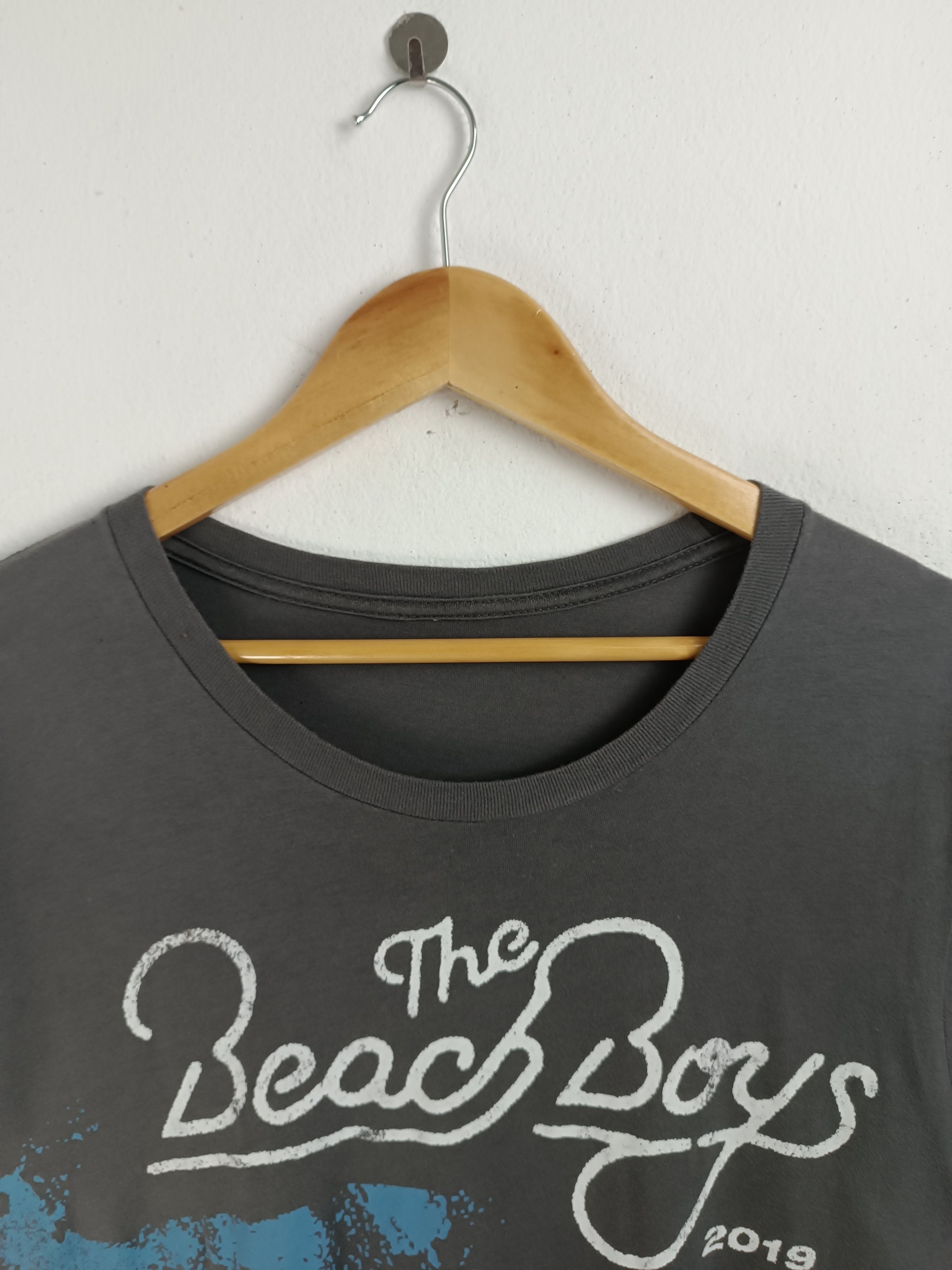 Vintage VINTAGE THE BEACH BOYS 2019 SURF BEACH TEE beatles who Size US L / EU 52-54 / 3 - 8 Thumbnail