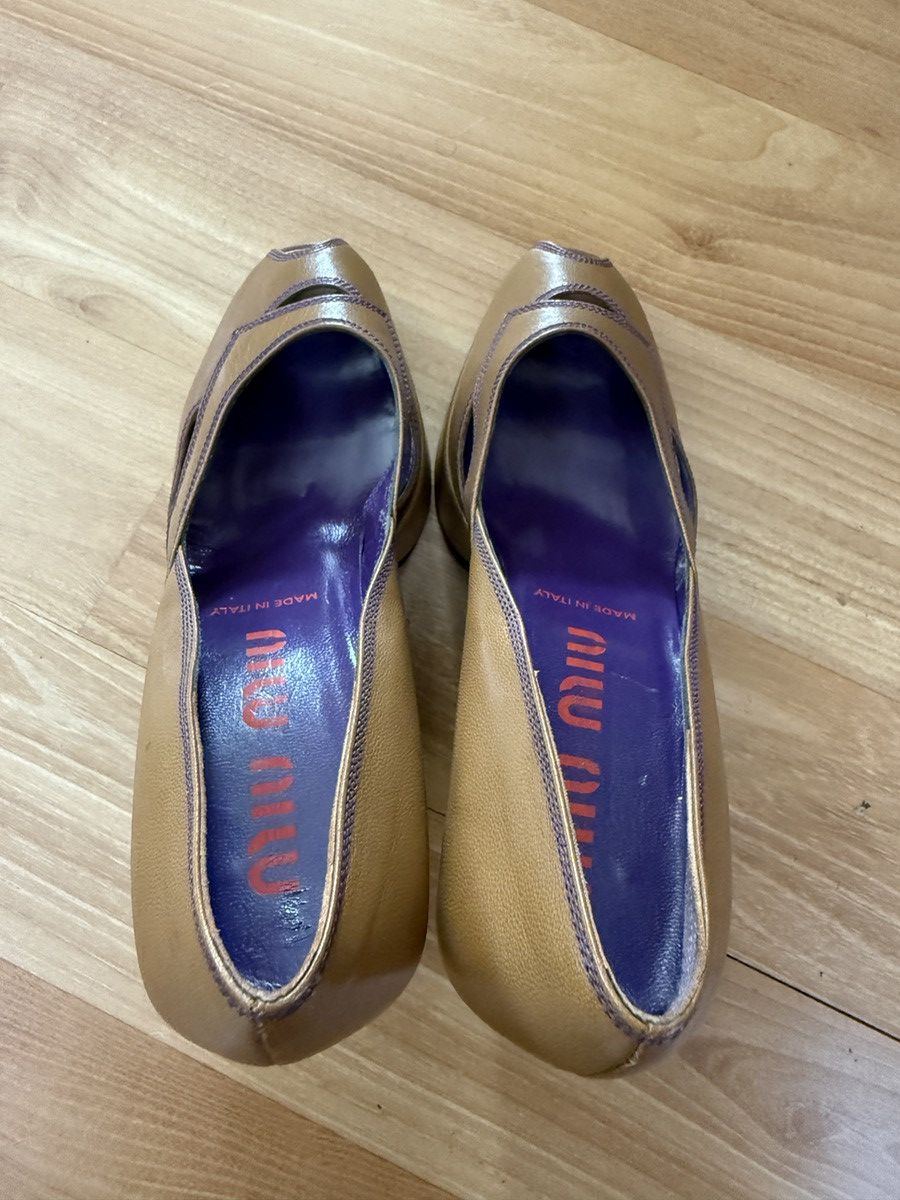 Miu Miu Vintage Miu Miu rare brown leather peep toe pumps 3.5” heel Size US 5 / IT 35 - 9 Thumbnail