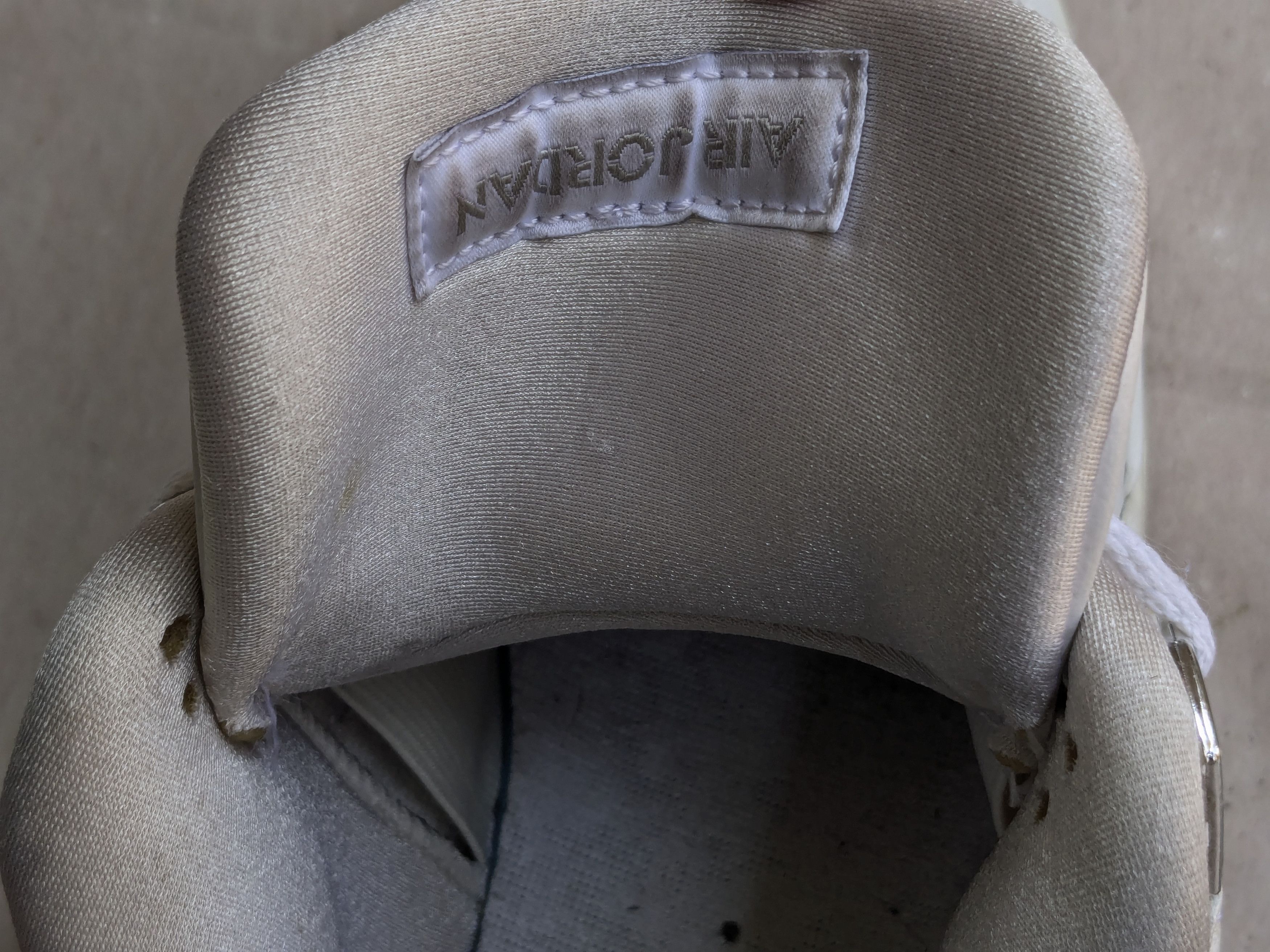 Jordan Brand Nike Air Jordan 4 Retro Pure Money 11.5 White Silver Leather Size US 11.5 / EU 44-45 - 6 Thumbnail